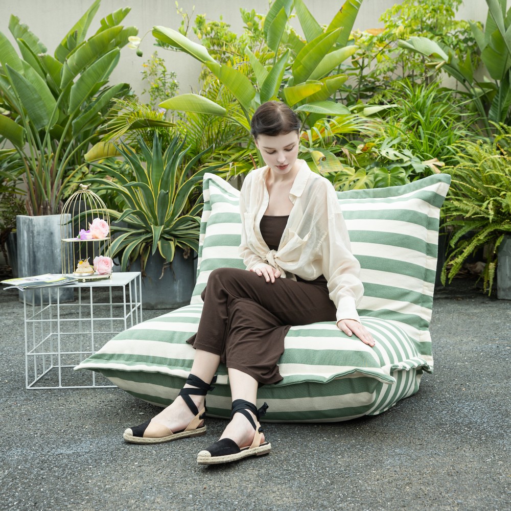 Single and double striped linen couch