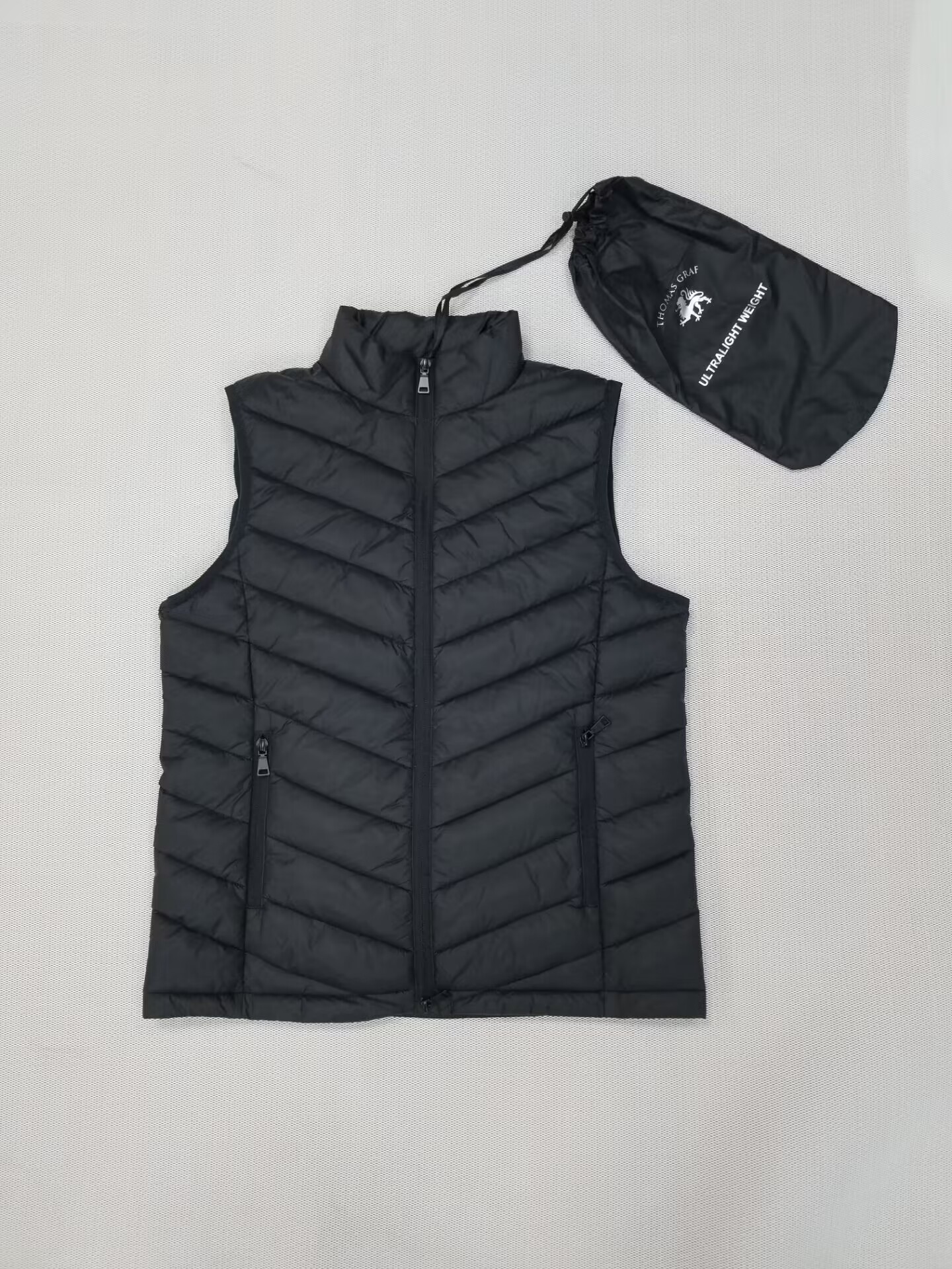 ZHEJIANG POINT TRADE CO LTD – ropa deportiva 4