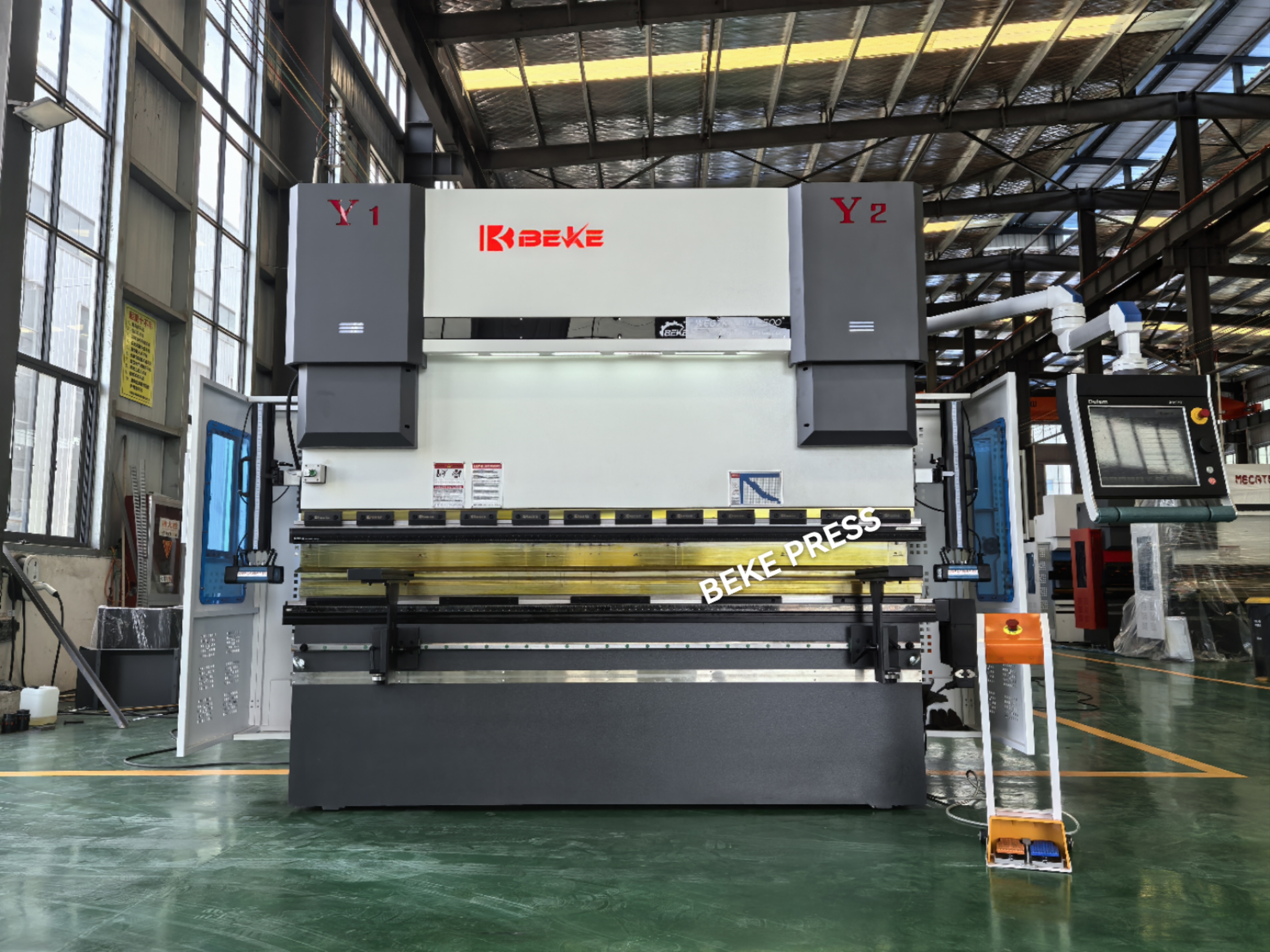 Nanjing BEKE CNC Machinery Co., LTD – matriz de metal 2