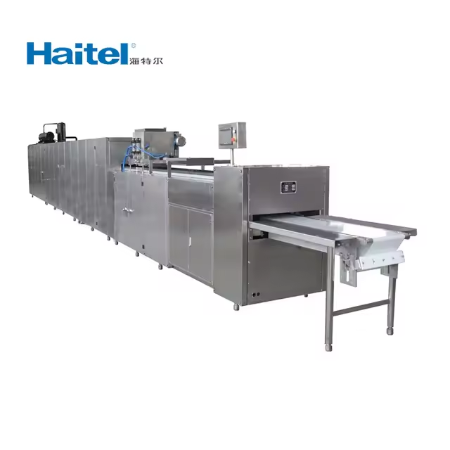 Automatic chocolate depositing machine