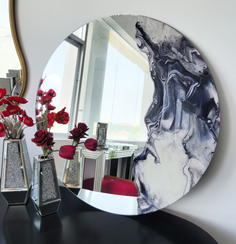 Wall mirror