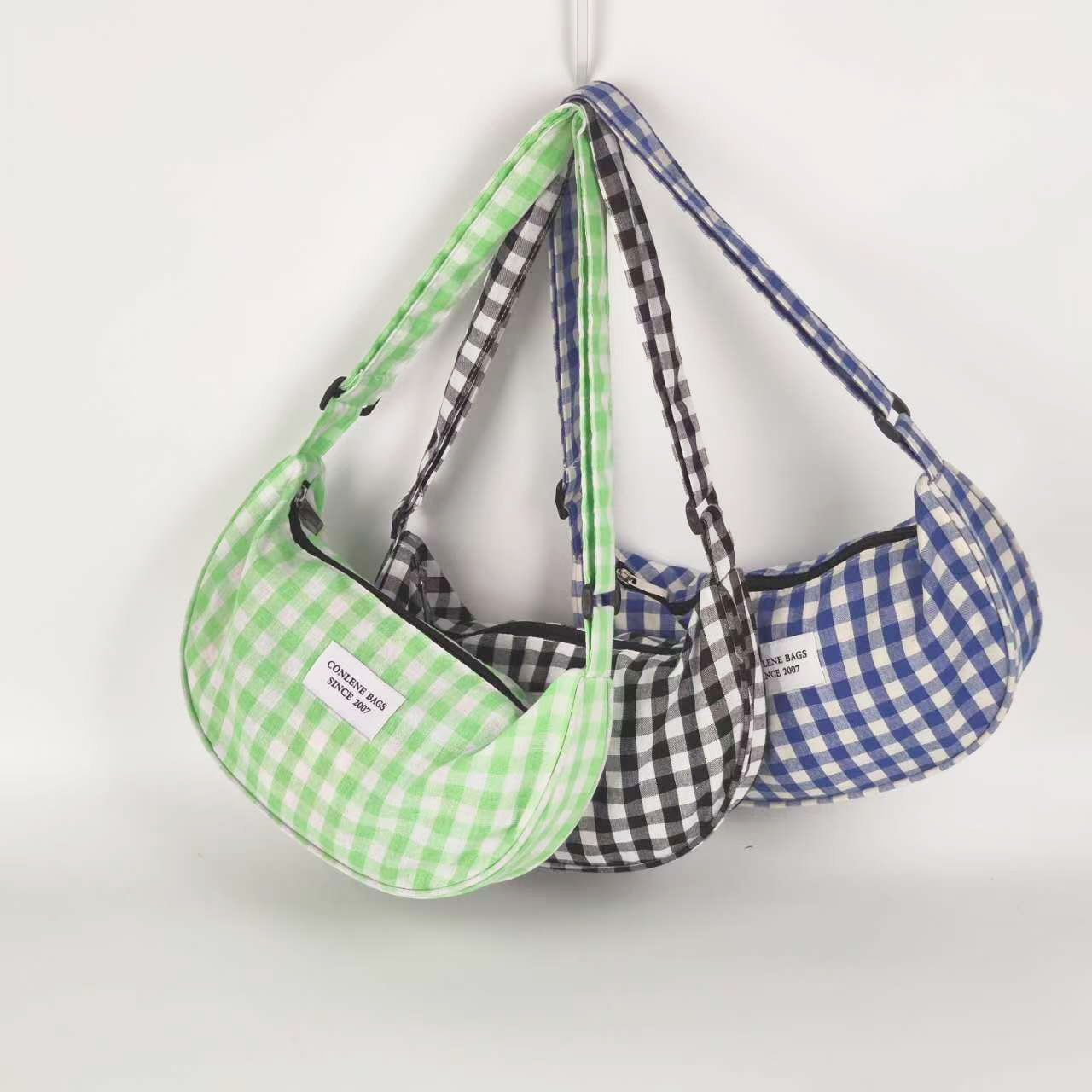 Single shoulder crescent dumpling shaped small handbag