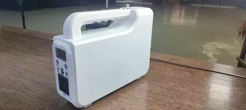 Mobile power charger lithium battery