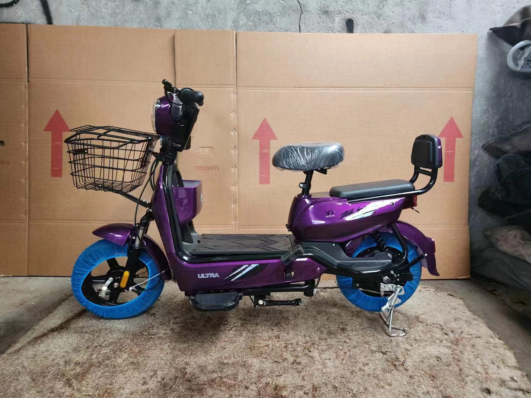 Electric bicycle， electric mopped
