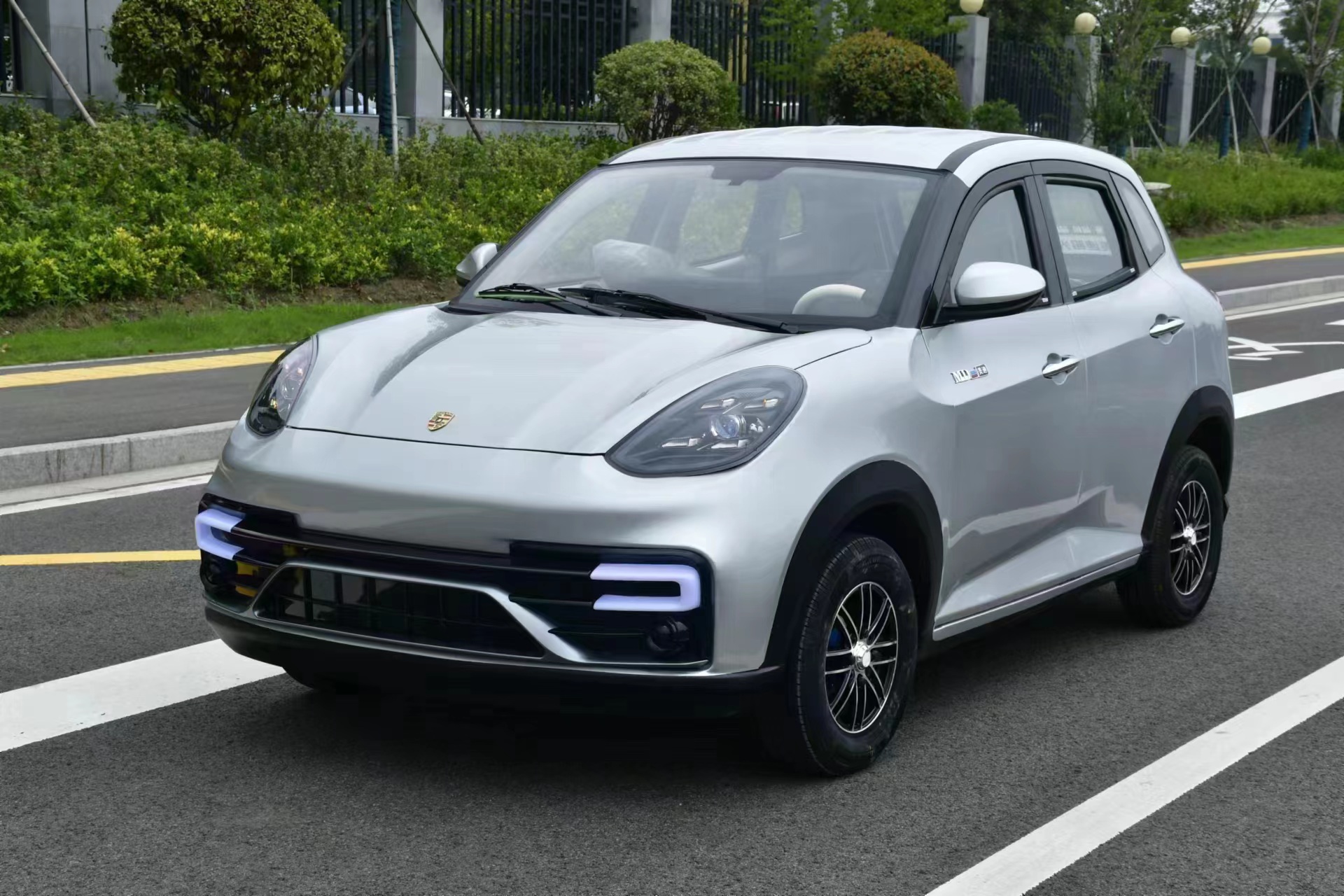 Henan Zhongjue New Energy Automobile Co.,ltd – llanta de caucho 2