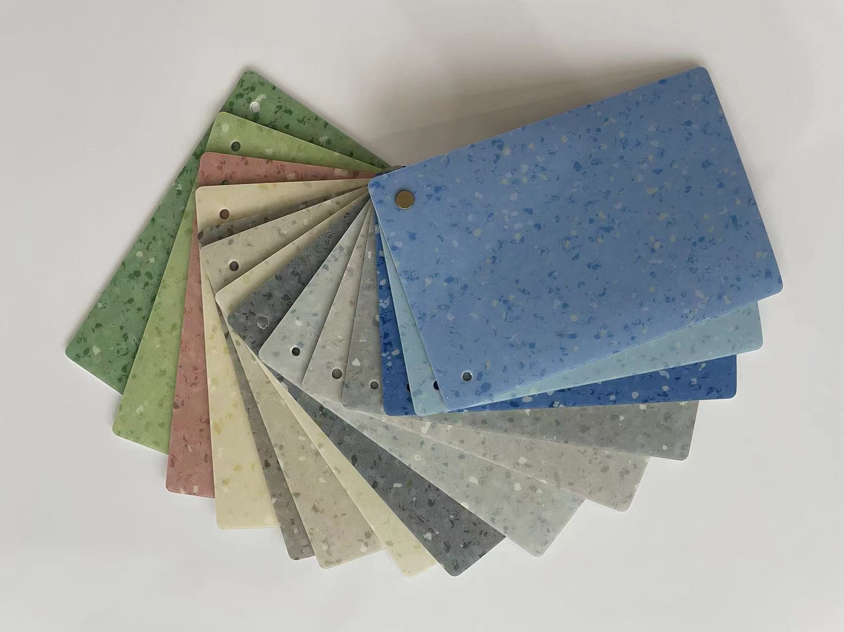 PVC heterogeneous Flooring Durability Water Resistance Comfort Easy to Clean Eco-Friendliness