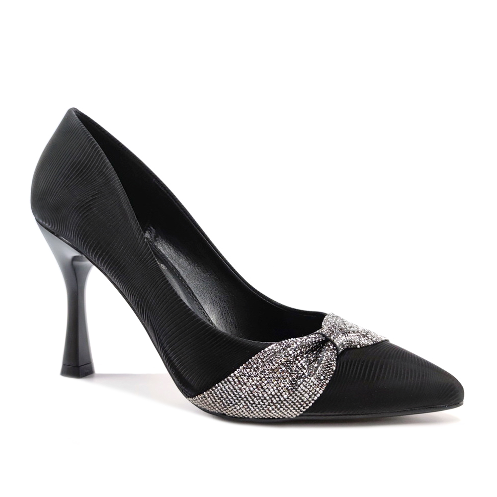 Women's high-heeled pumps