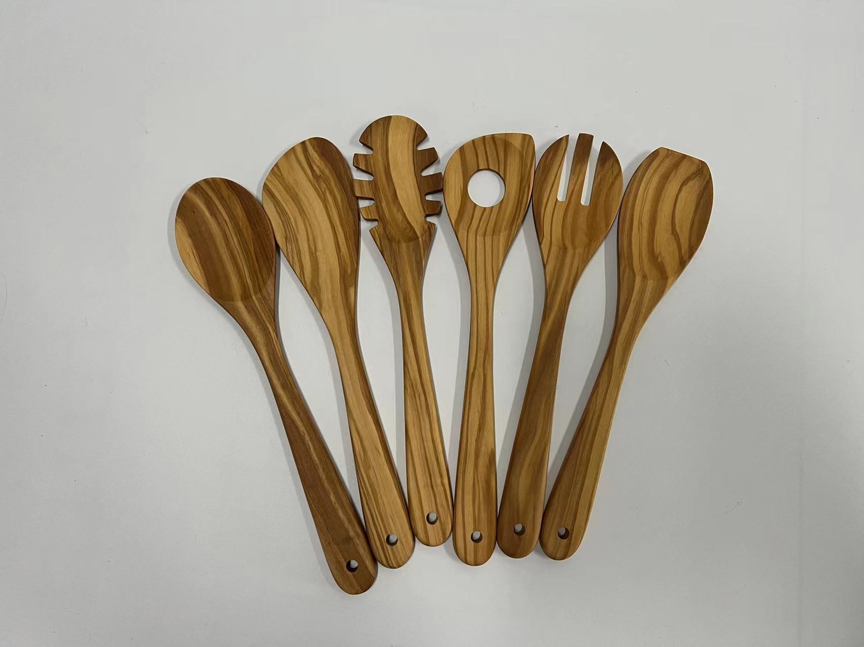 Wooden cutlery
