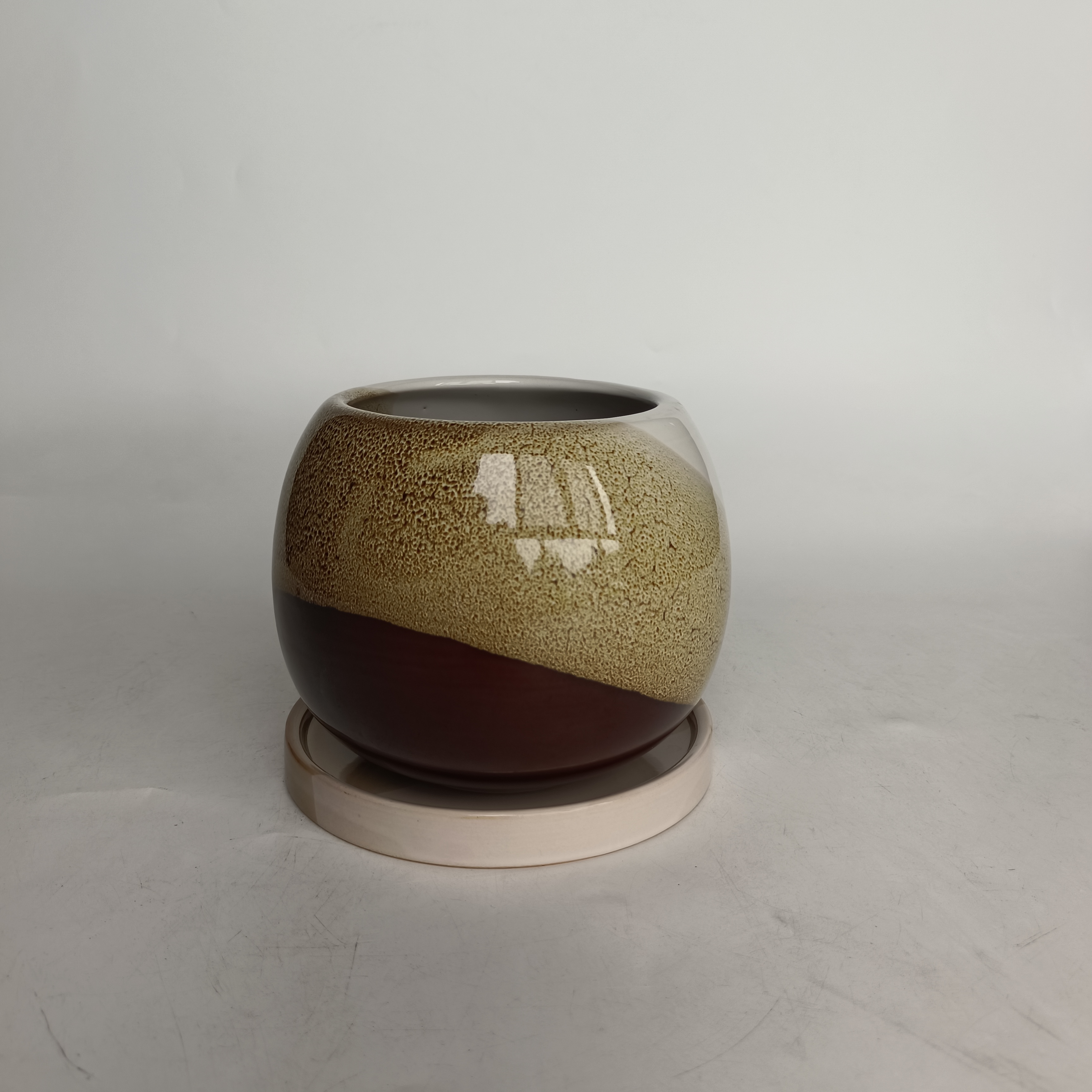 Ceramic flower pots, garden planting techniques, flower pots