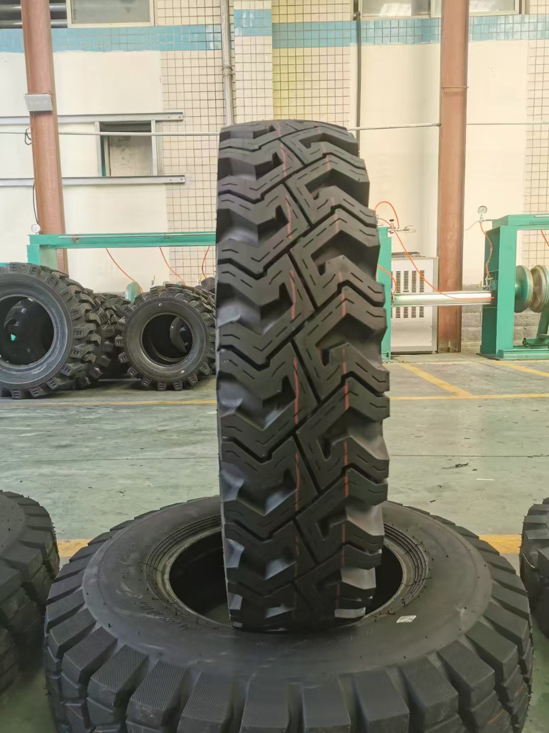 QINGDAO NAKUTIRE INDUSTRIAL CO.,LTD – llanta de caucho 2