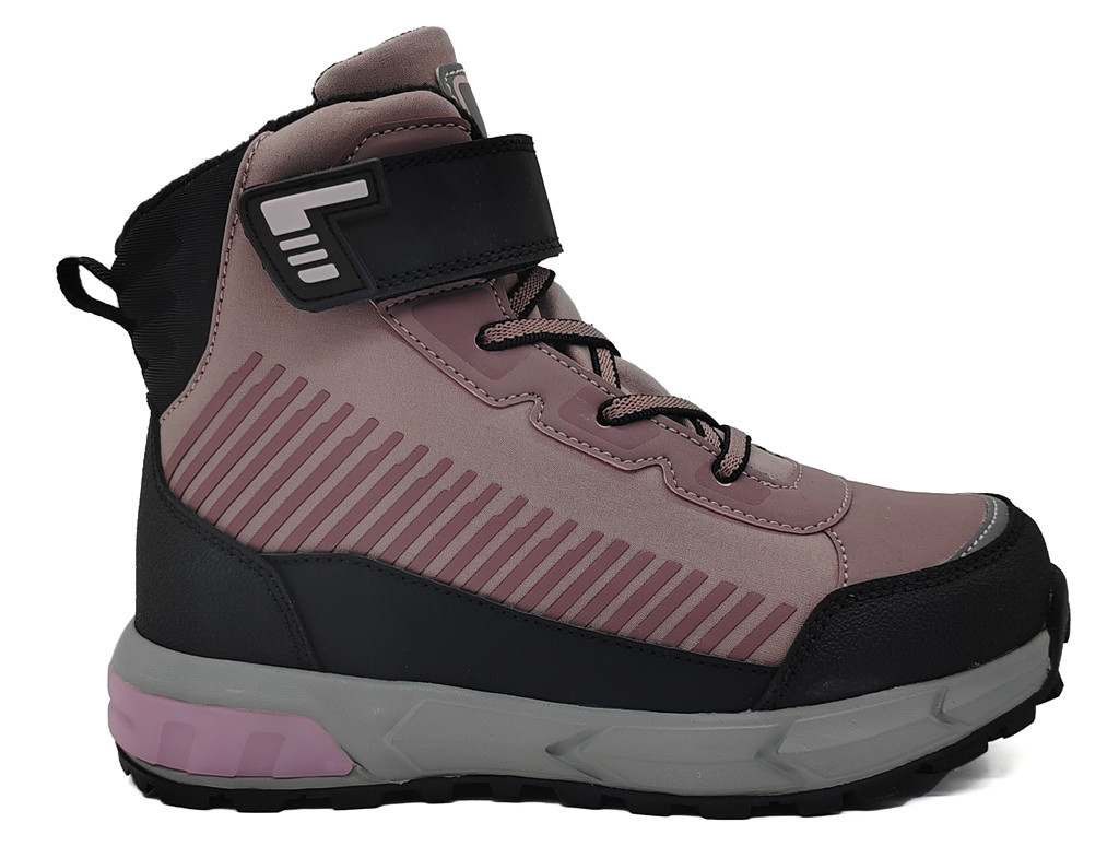 TKT SPORTS CO.,LTD. – Safety shoes 2