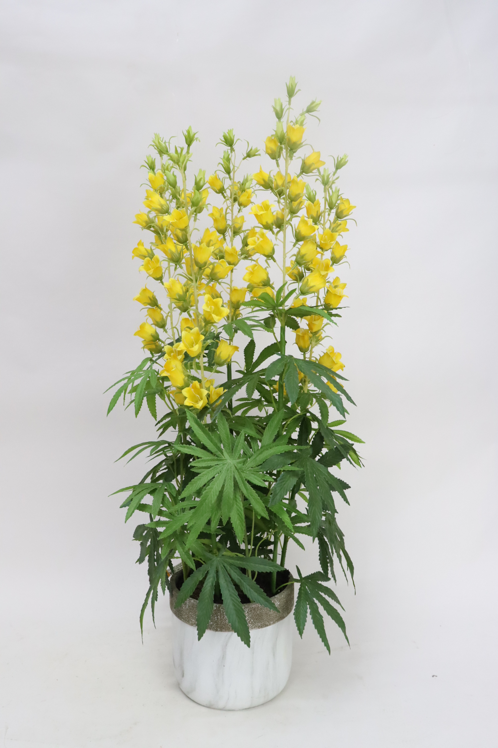 Artificial flower