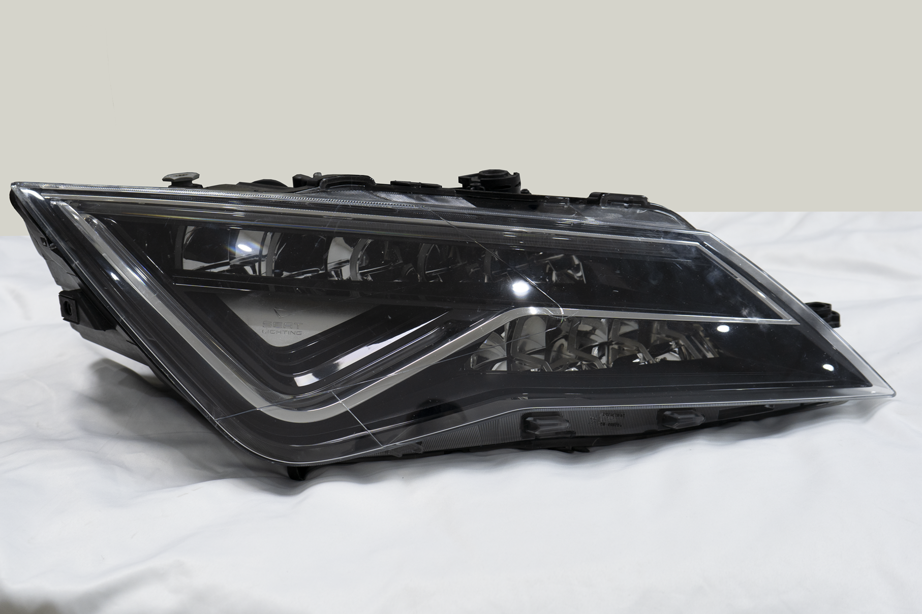 Seat Leon 17' Head Lamp