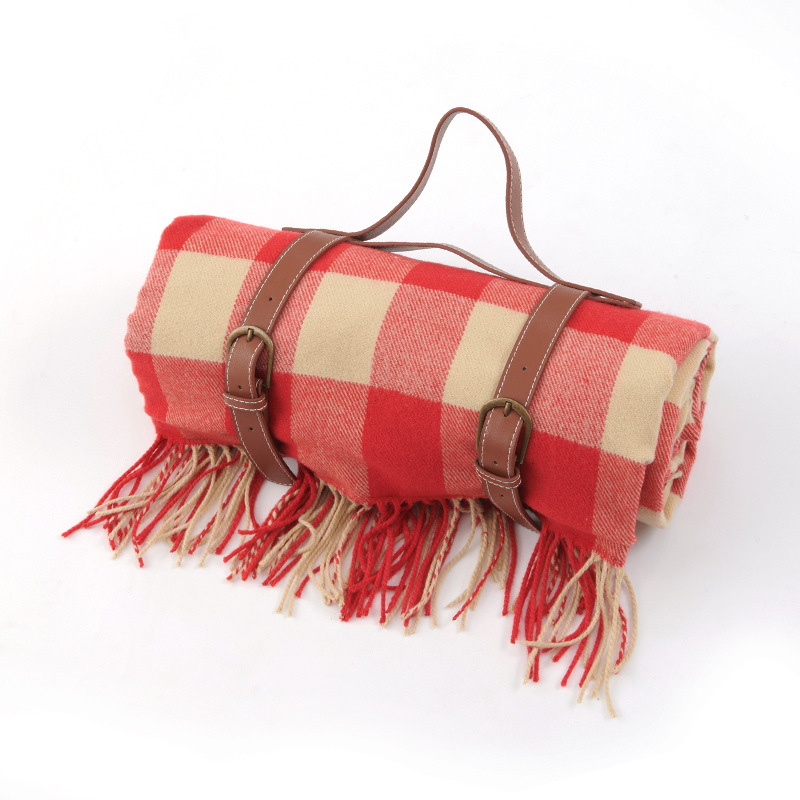 Outdoor waterproof blanket
