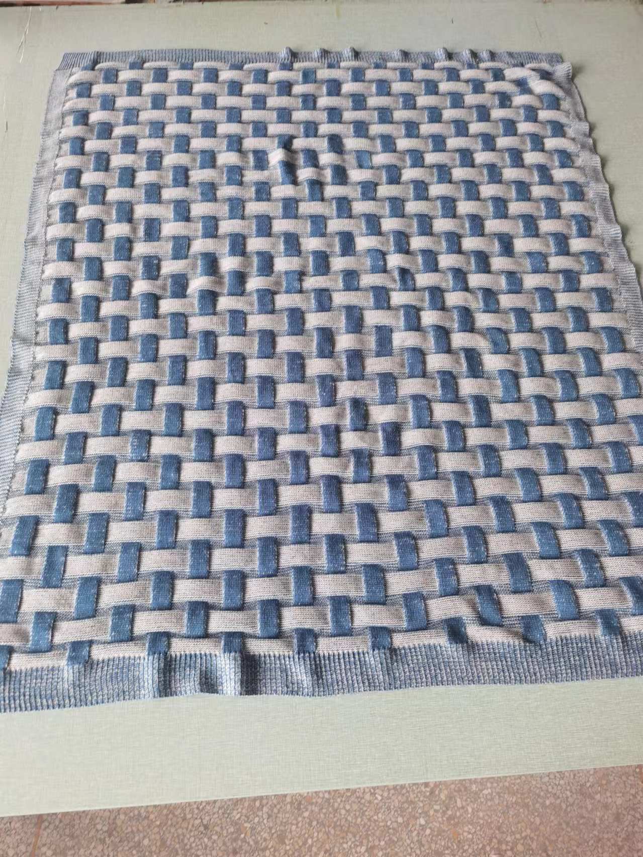 Knit blanket