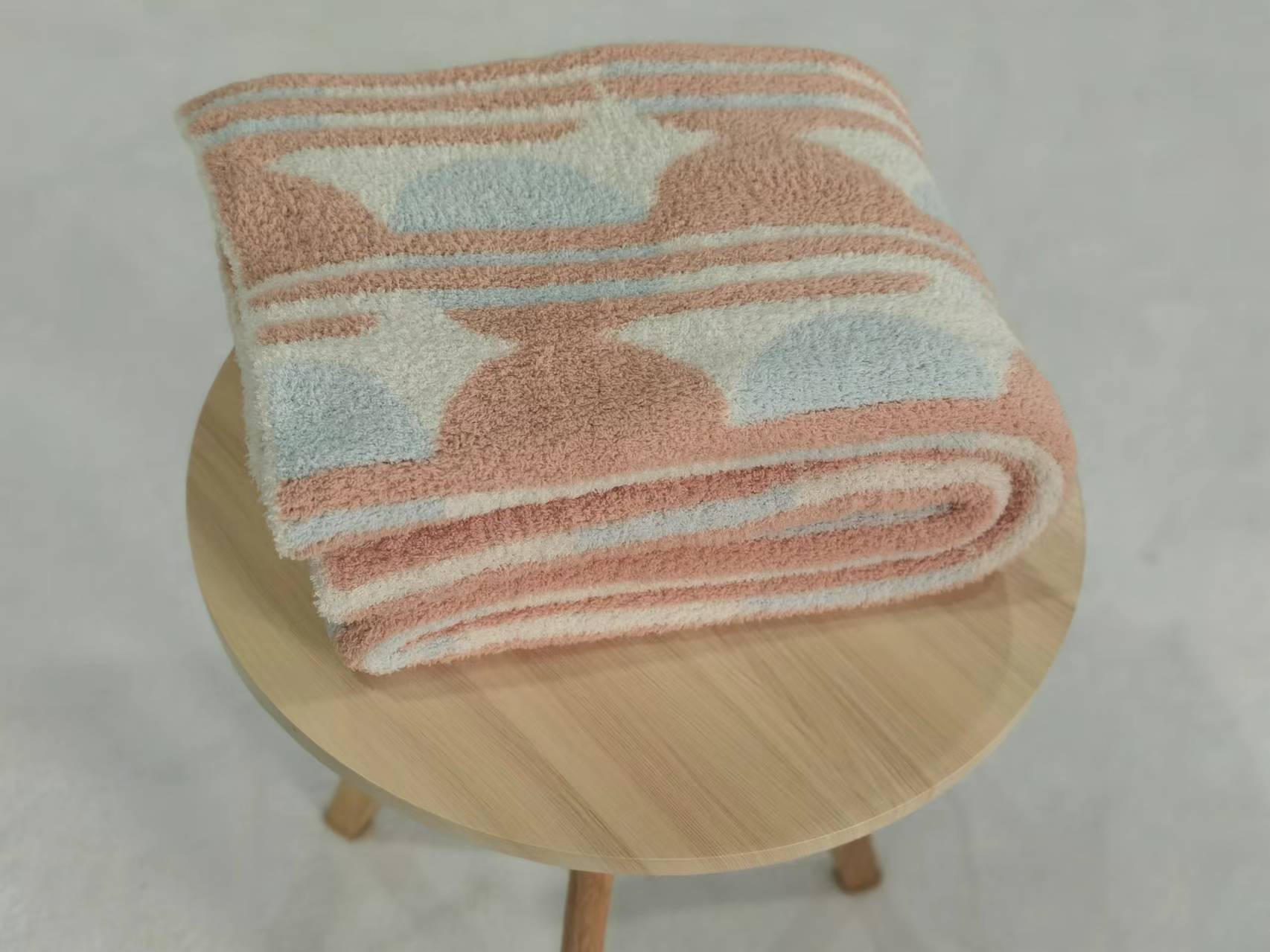 Knit blanket