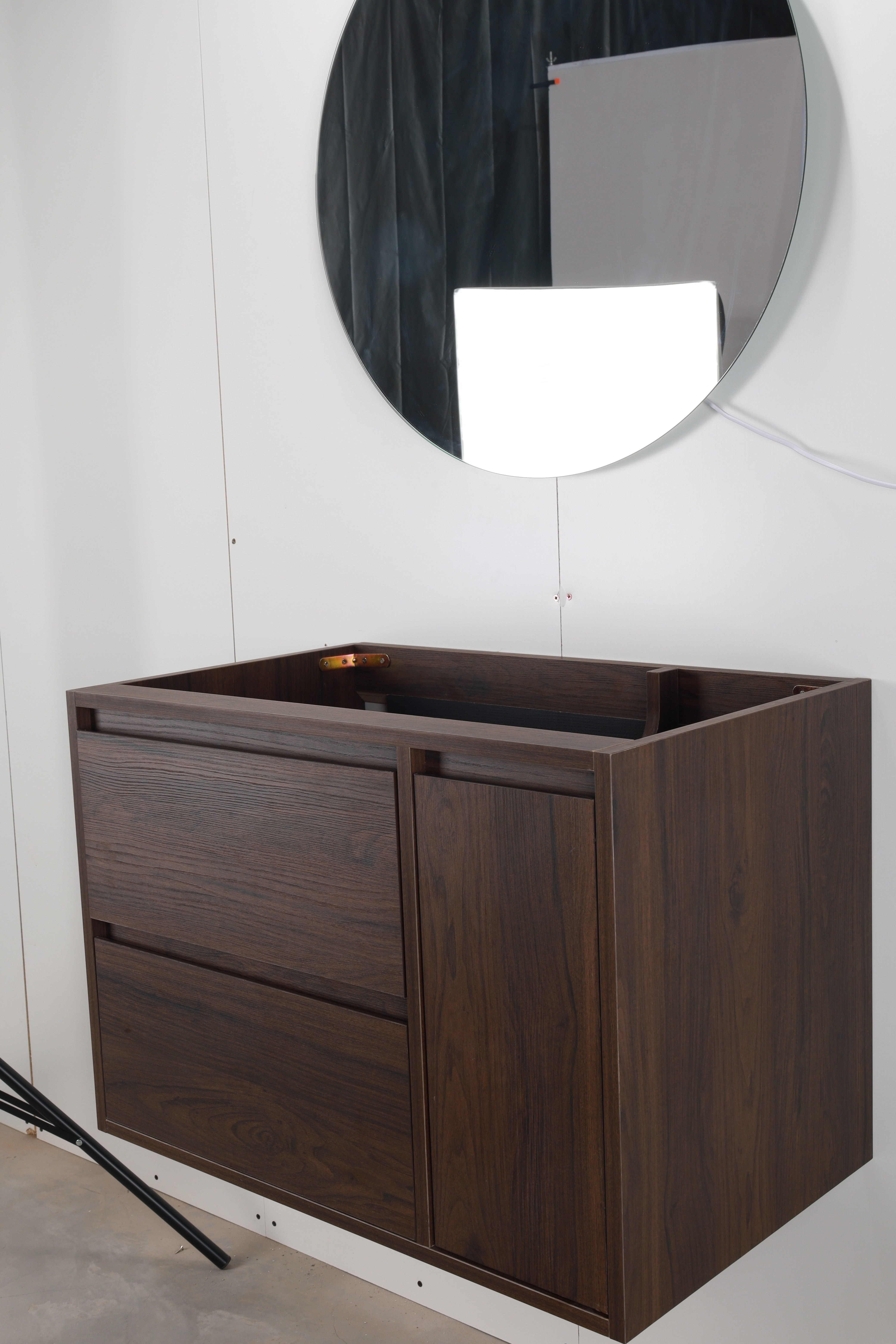 JIANGSU KINZO WOODENWARE INC – sofá de cuero 3