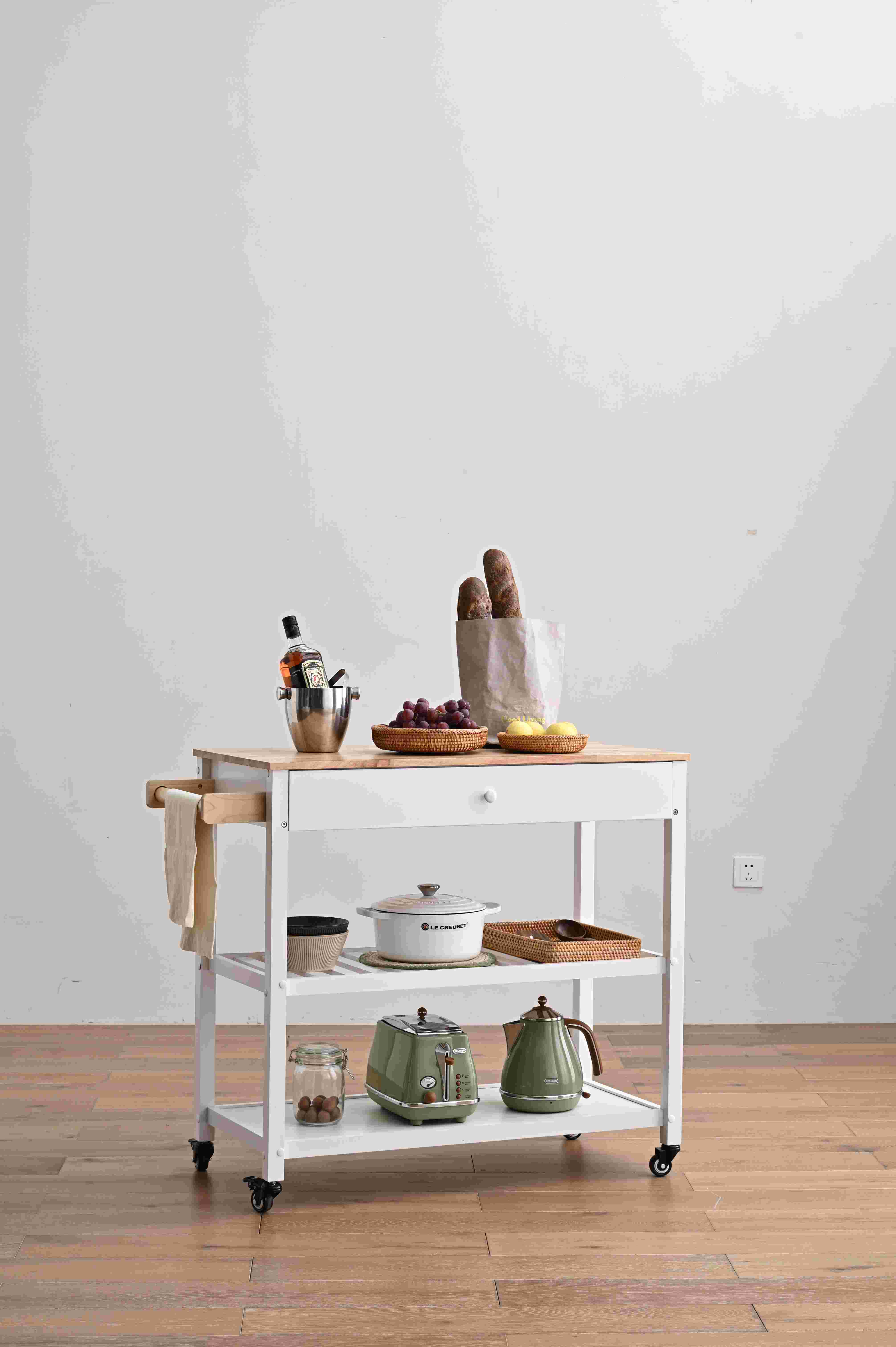 JIANGSU KINZO WOODENWARE INC – cama de metal 4