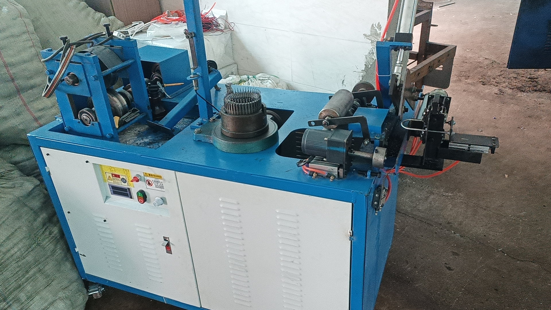 Anhui Kingcleaning Science & Technology Co Ltd – matriz de metal 2