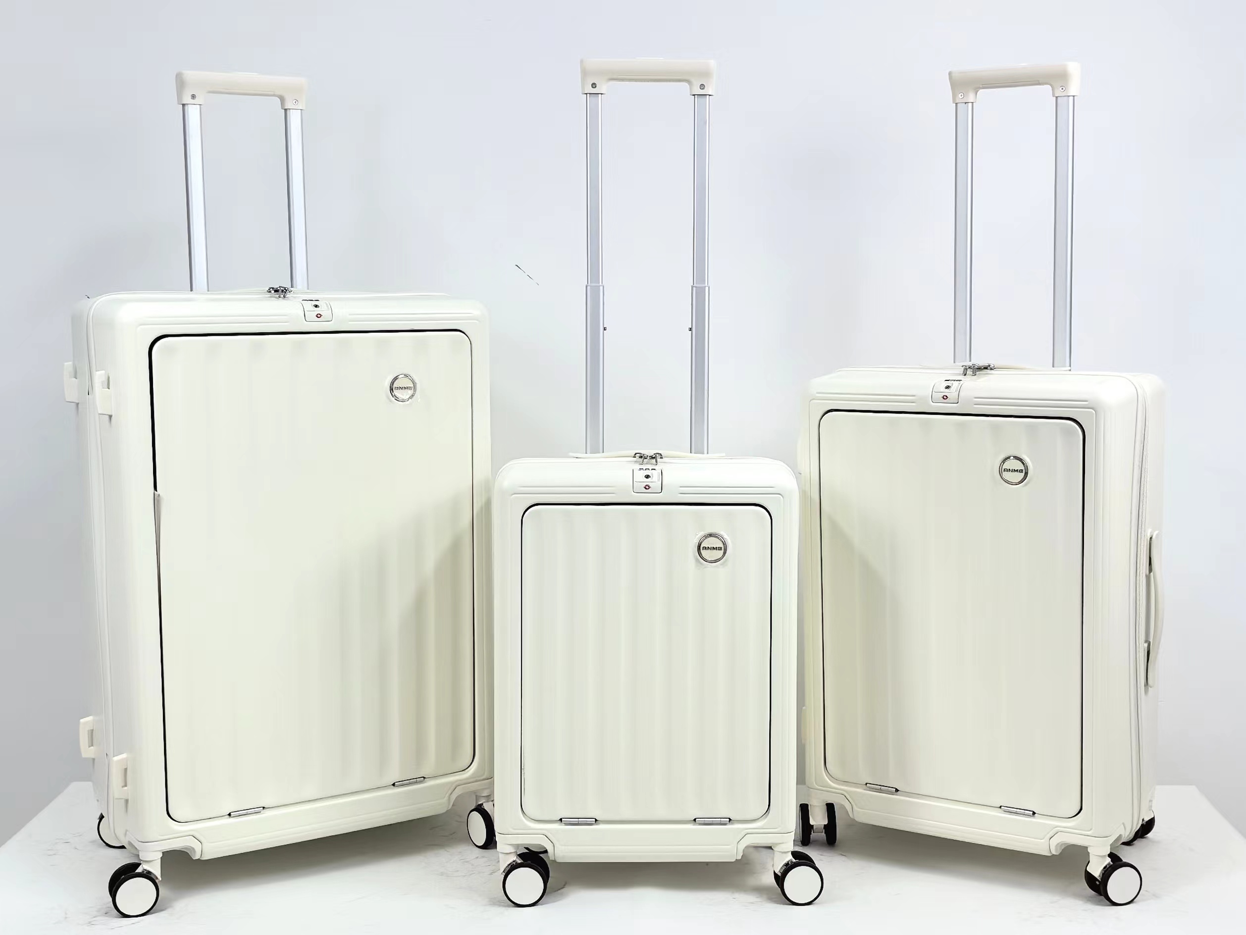 Wenzhou Ouhai Dahongyun Case & Bag Co., Ltd – ropa deportiva 4