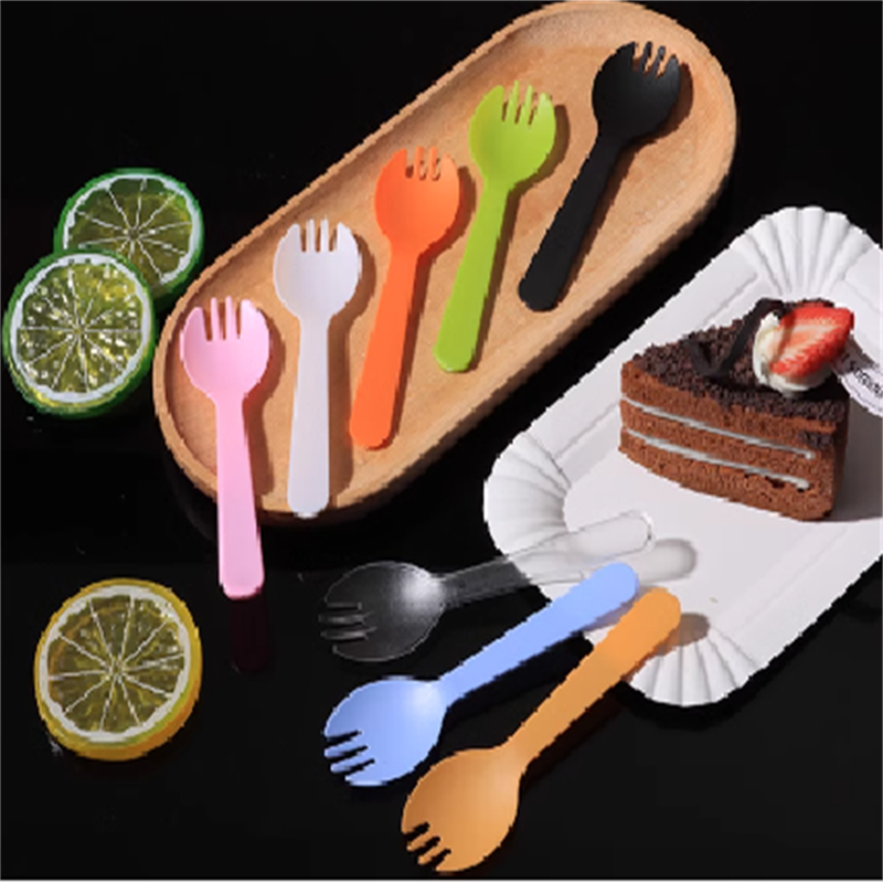 Disposable knife/ fork / spoon