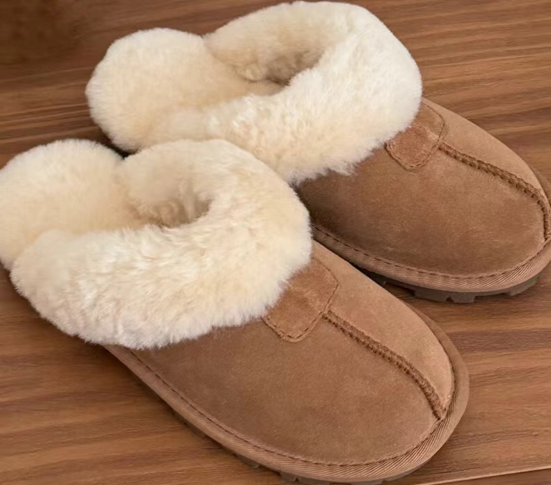 Sheepskin snow boots