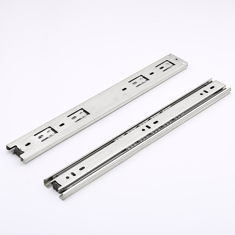 Yunnan Shui Jun Imp .&Exp.Limited Company. – tornillo de acero 1