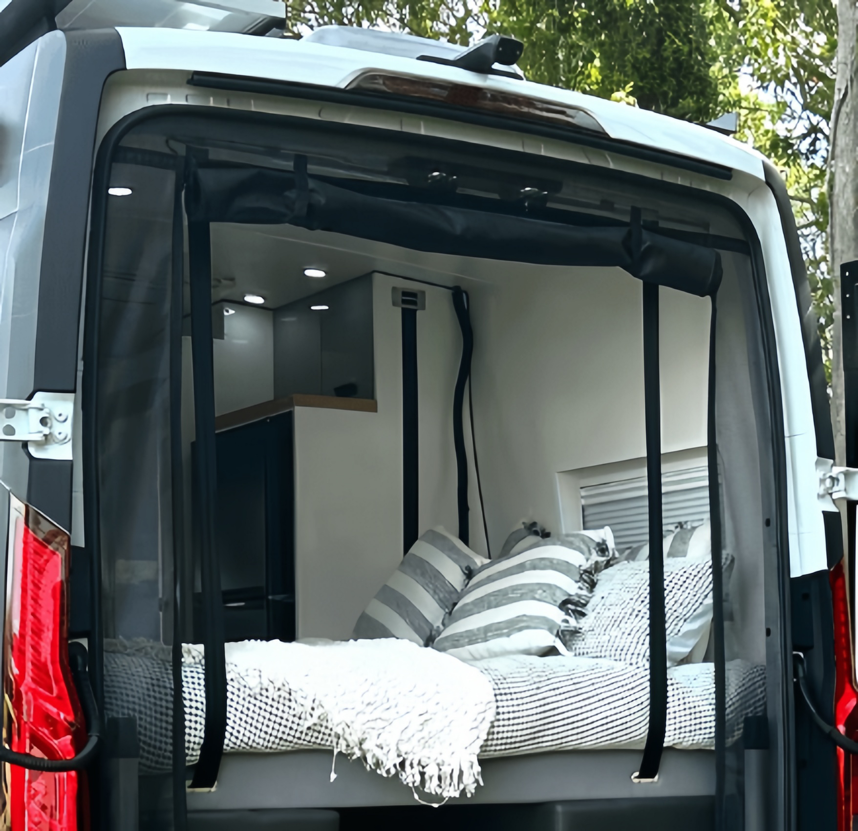 RV lifting bed