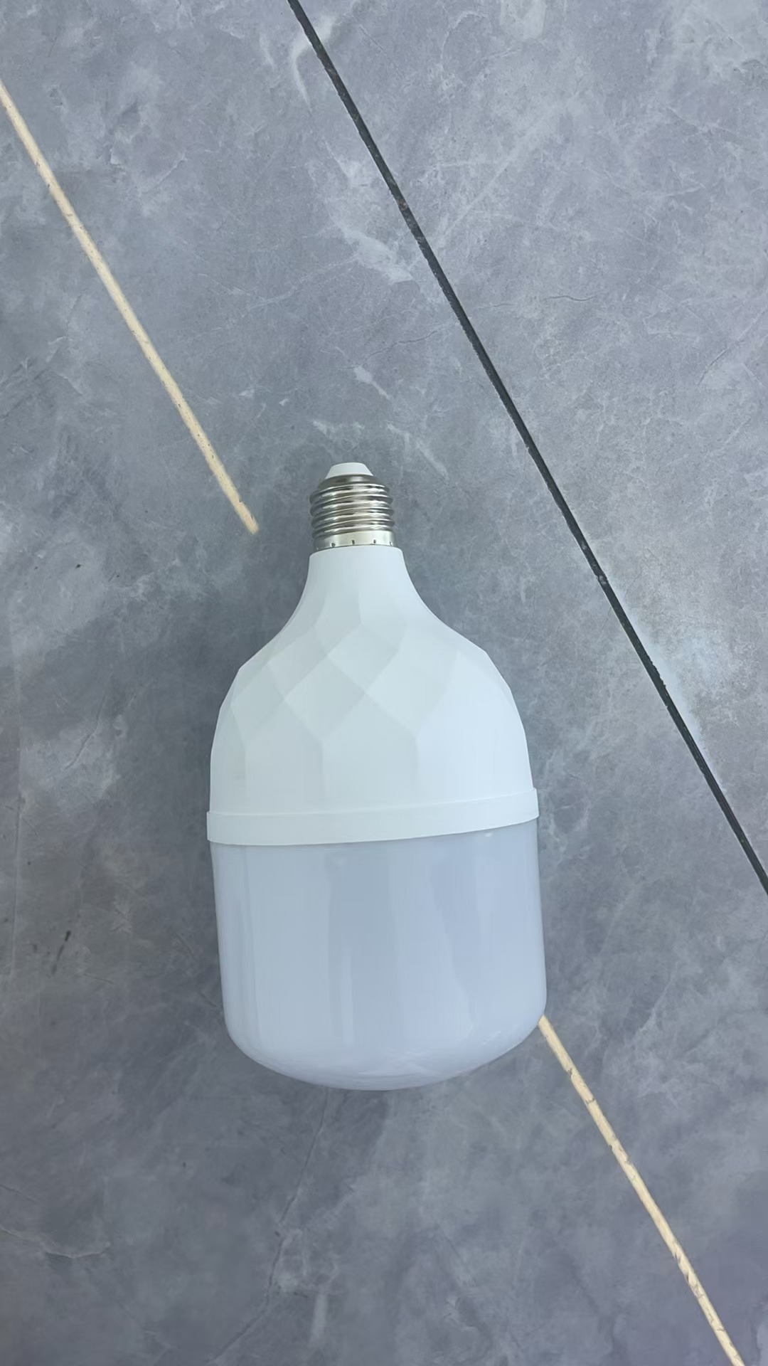 LED energy-saving bulb