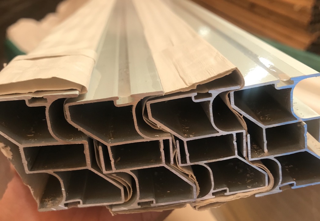 FOSHAN YUEYU HONGJIAN ALUMINIUM CO.,LTD – mesa de comedor 2