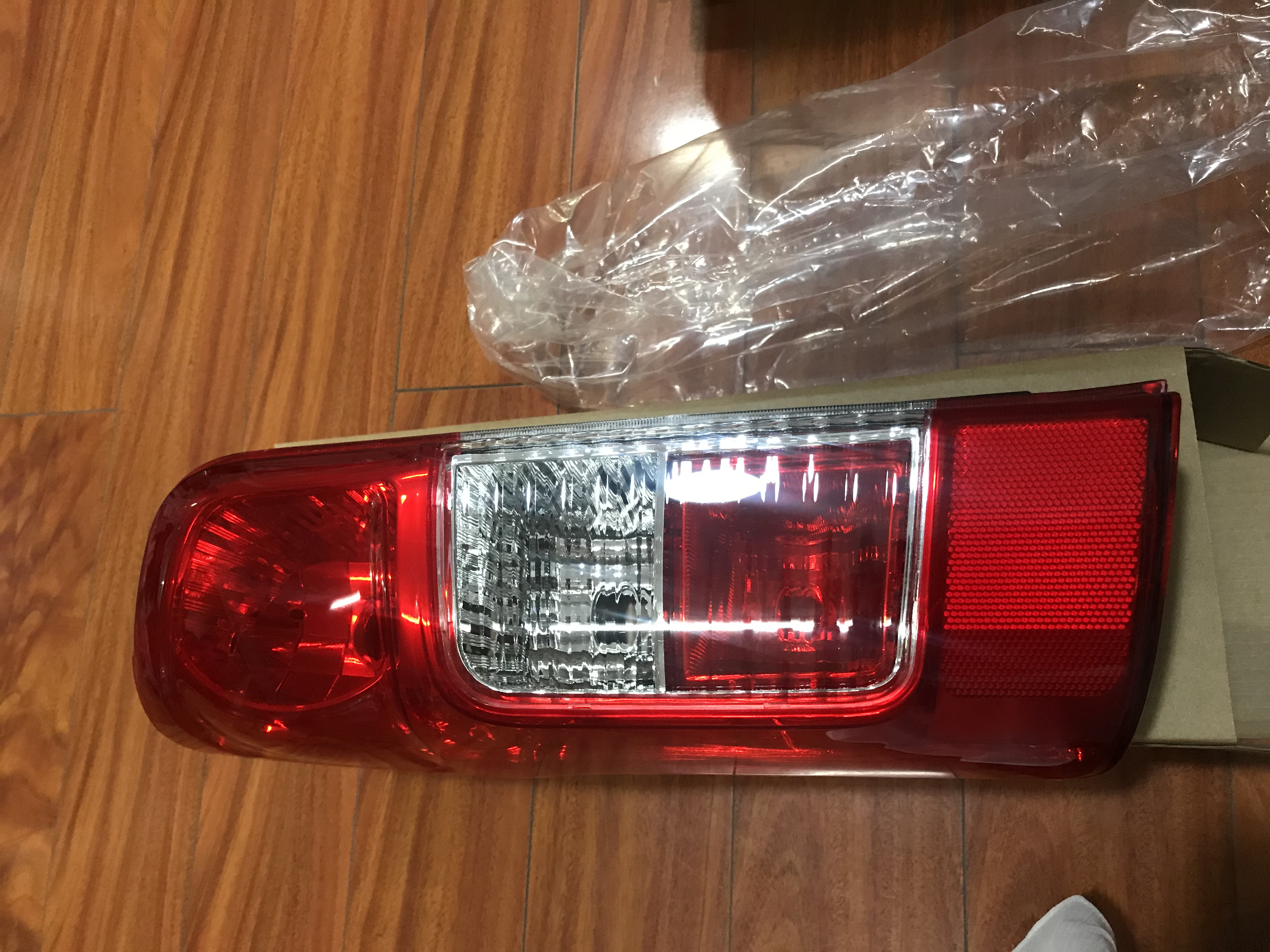 Nv350 Tail Lamp