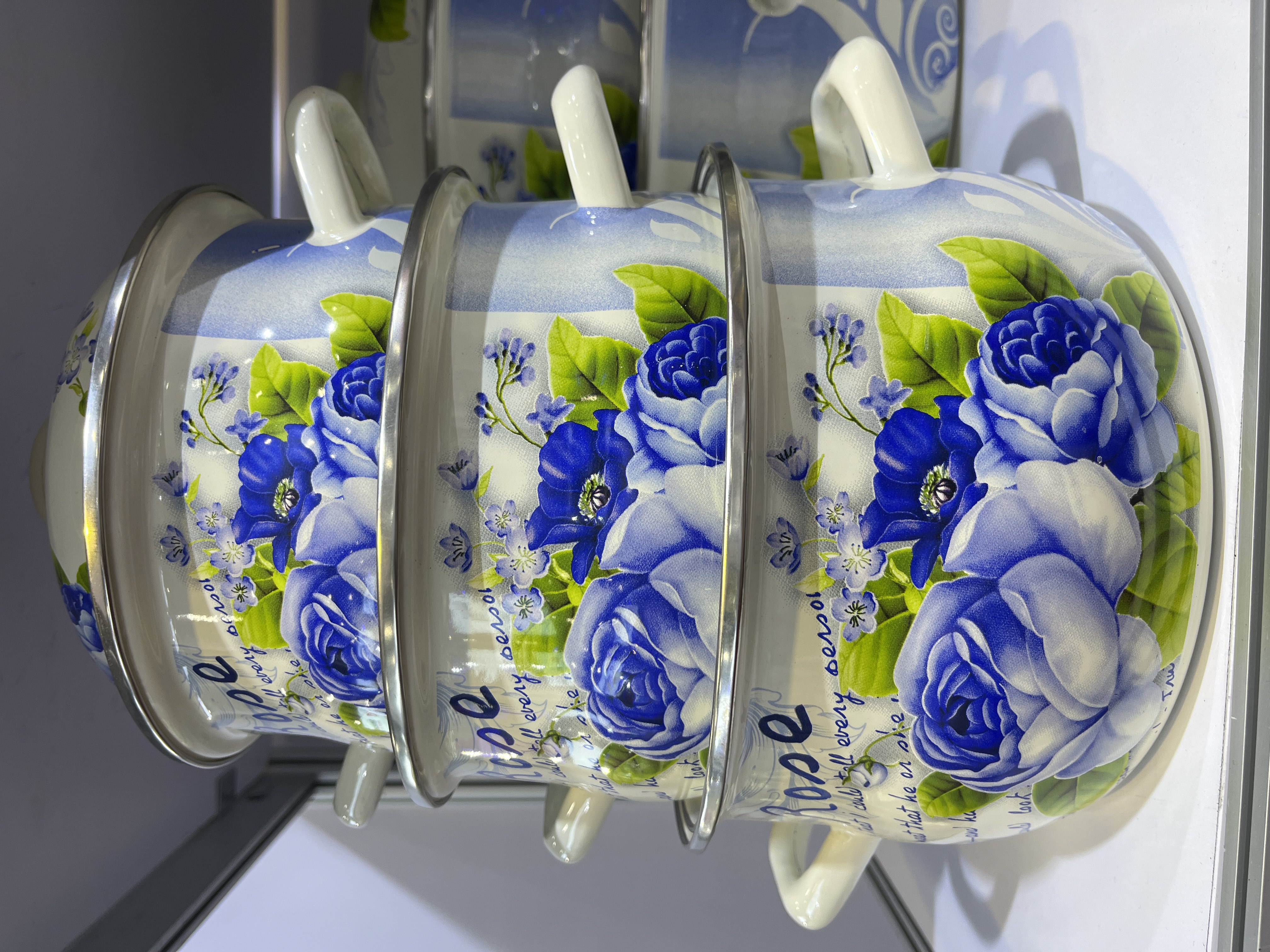 kitchenware
