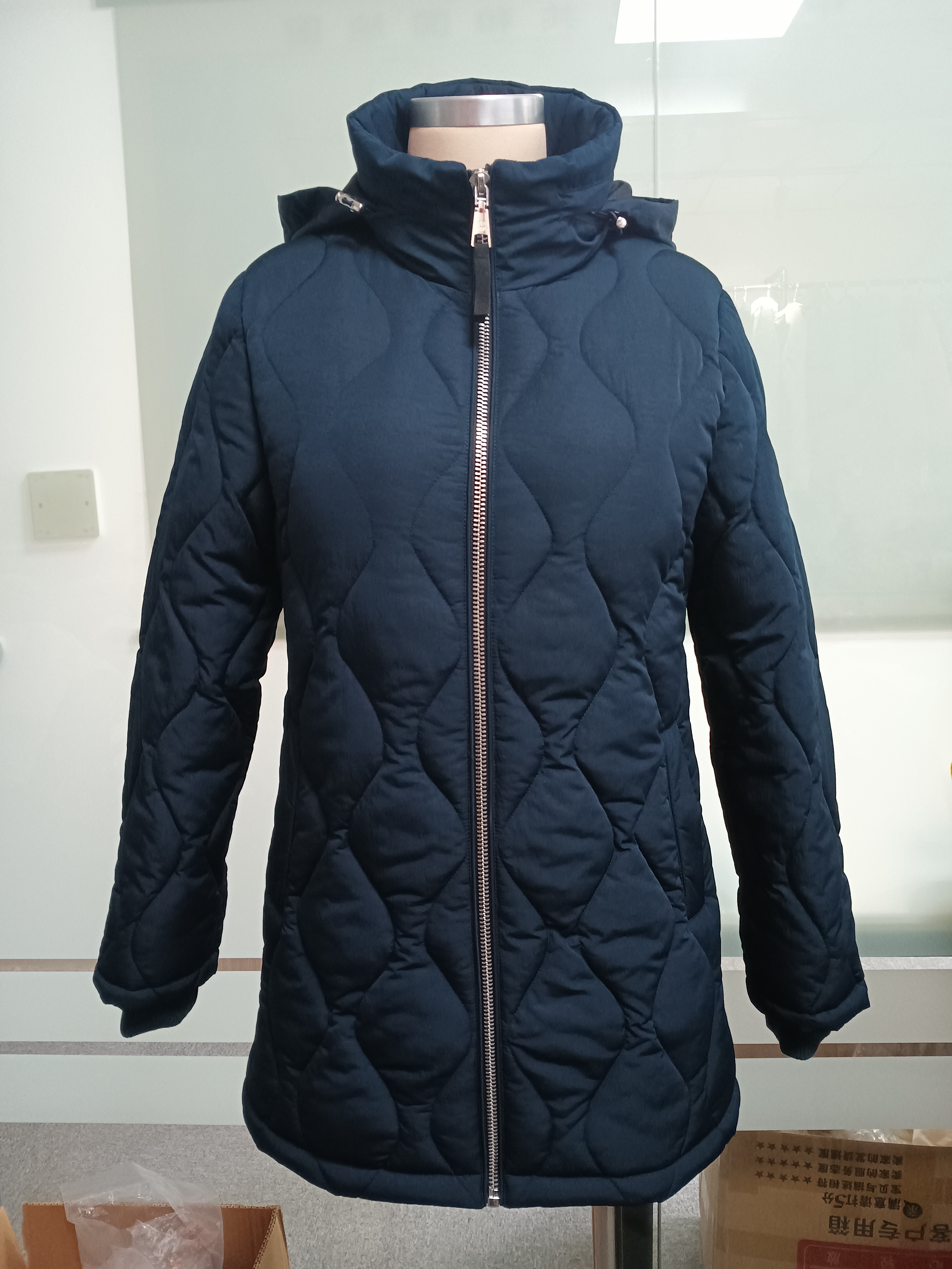 Ladies 100% Poleyster Woven 600mm Pu Coated Water Resistant Jackets