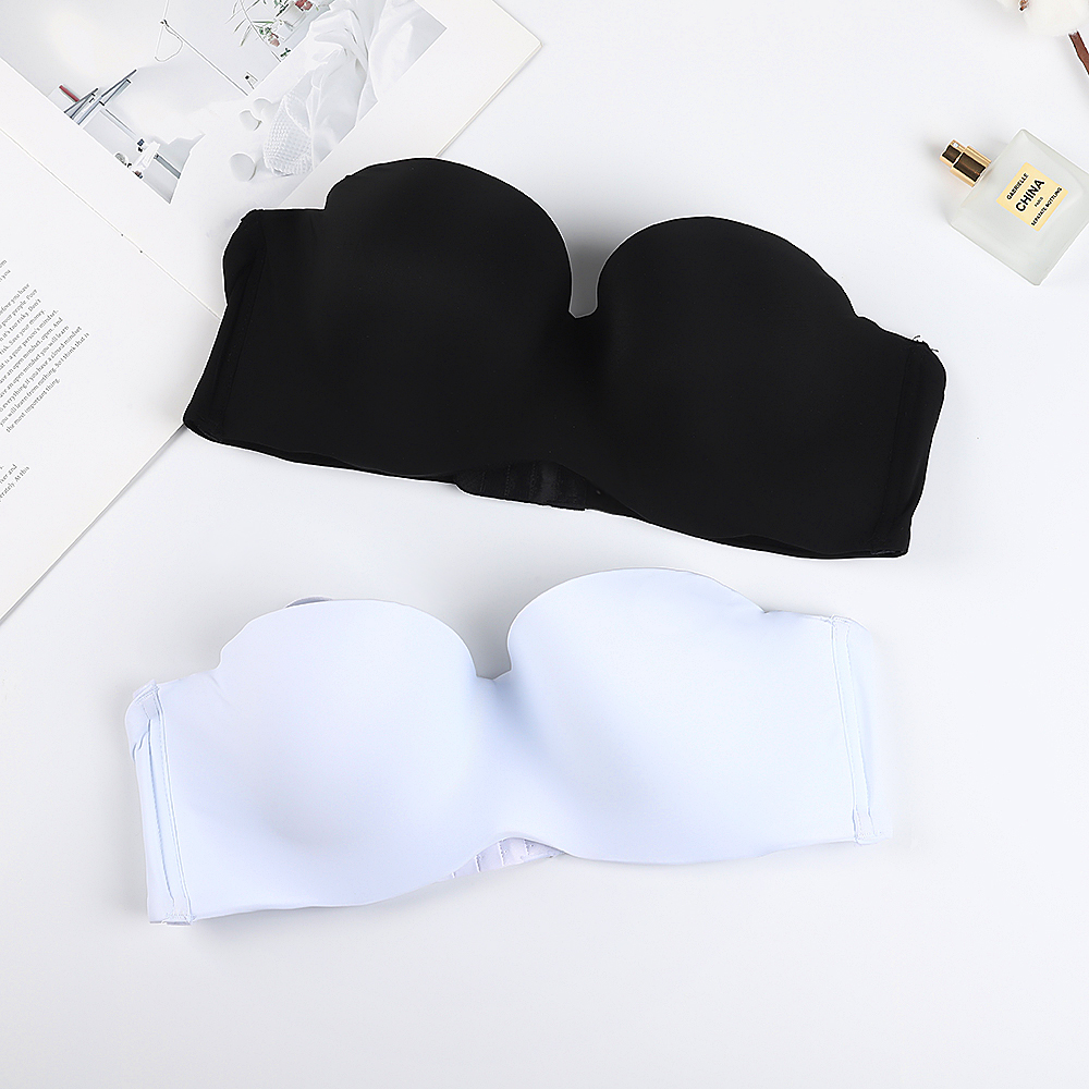 Bra EU bra worn outside