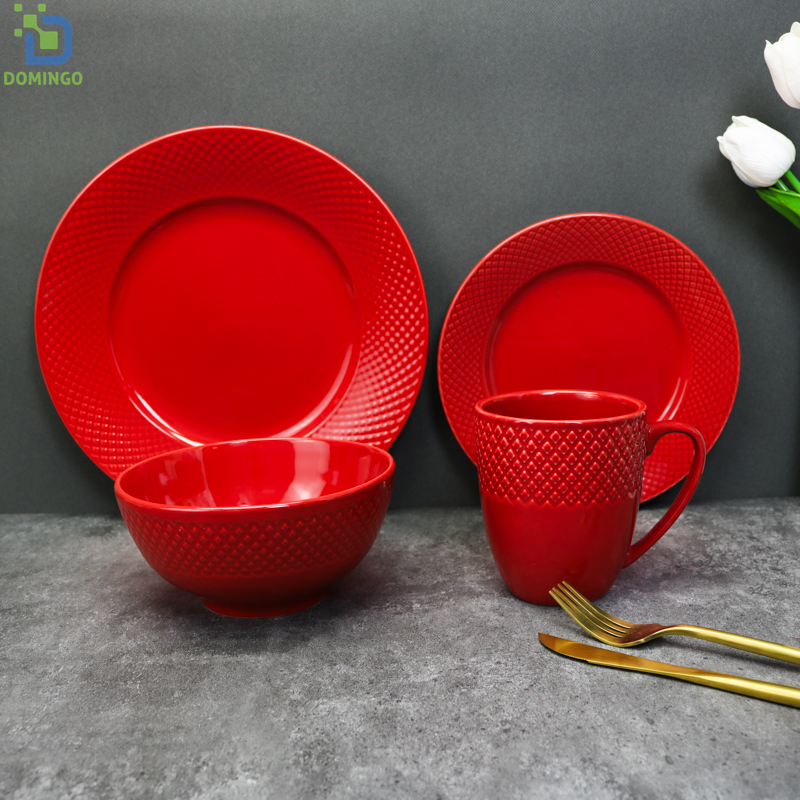 Luxury kitchenware products porcelain plate 16pcs Embossed Ceramic Dining Table Set