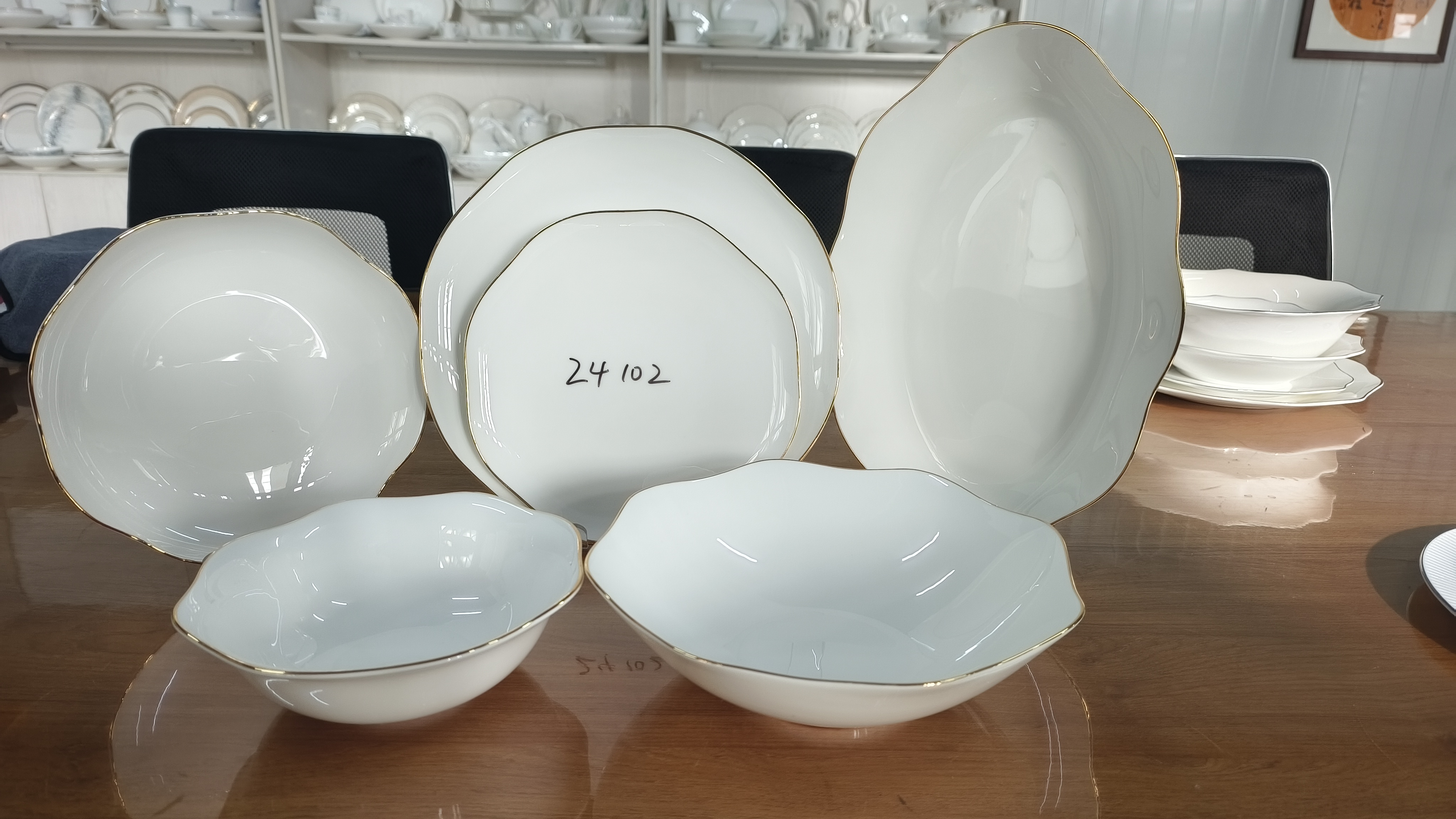 Porcelain Dinner Set