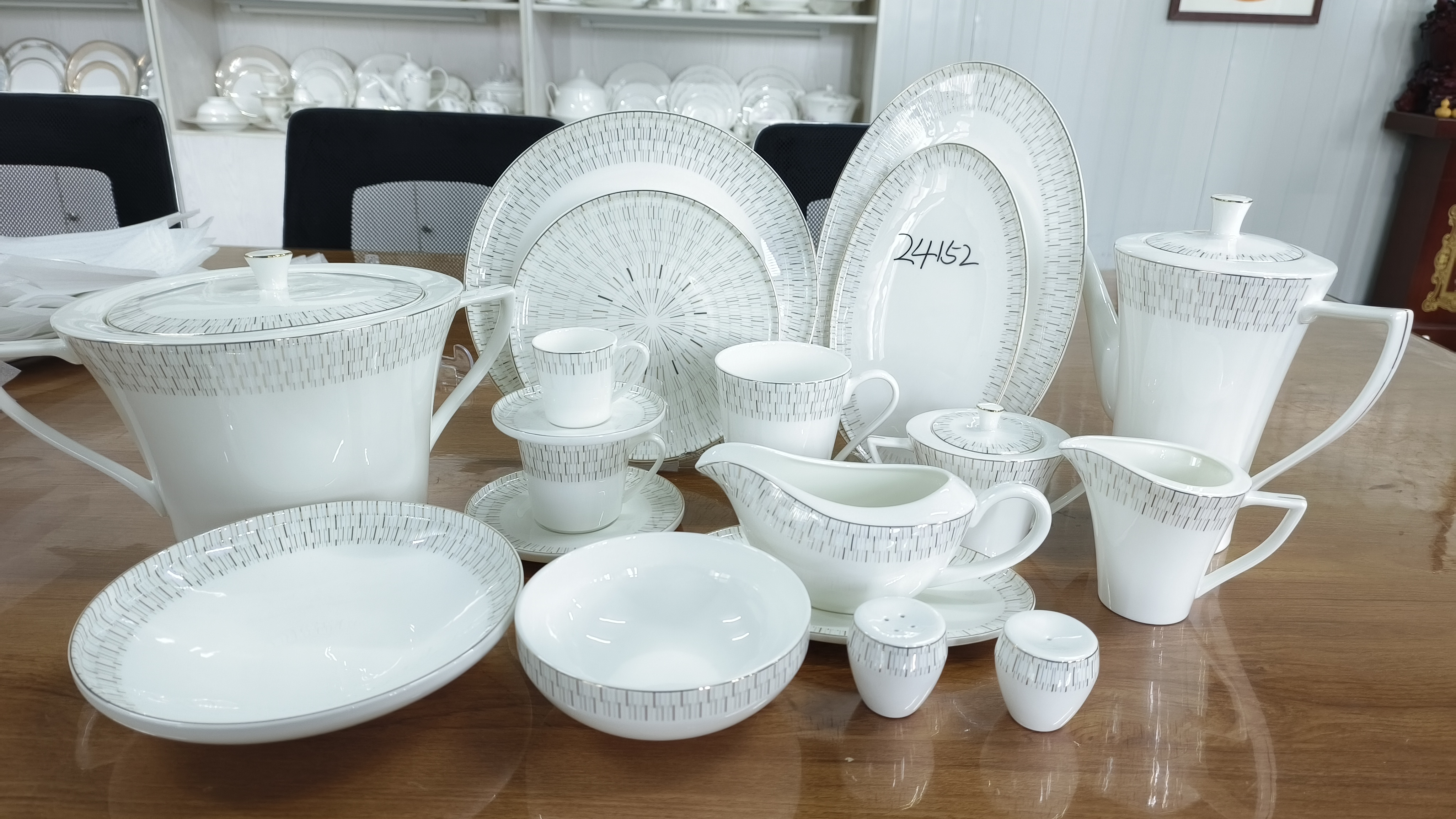 Porcelain Dinner Set