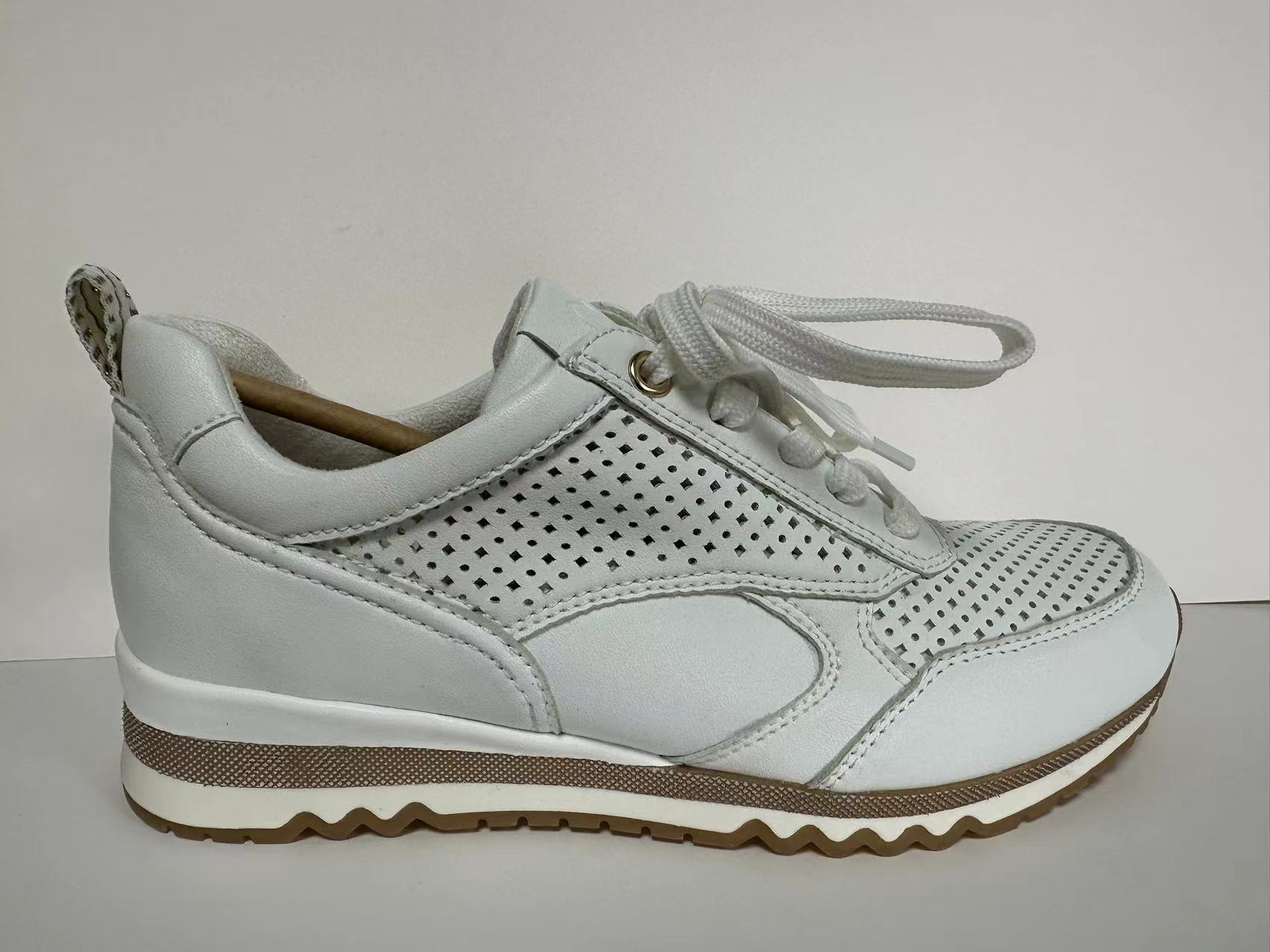 Dongguan Byfoot Shoes Co., Ltd. – ropa deportiva 4