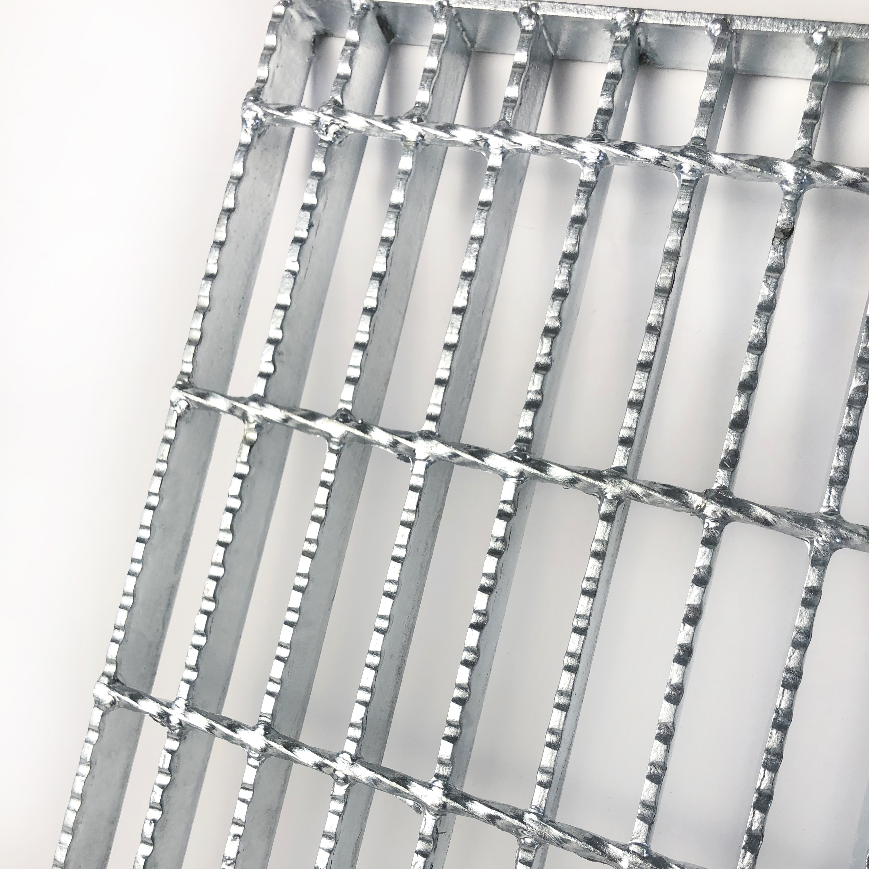 Henan Xinge Heavy Industry Co., LTD – Galvanized steel 2