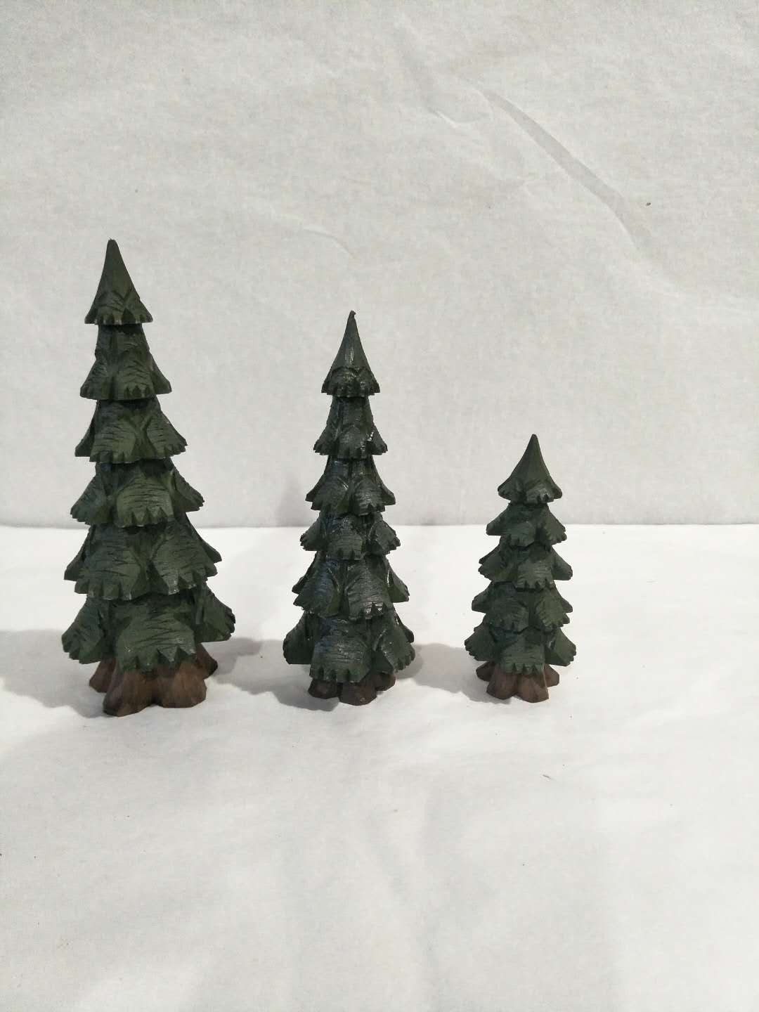 Wood Carving Pine Tree