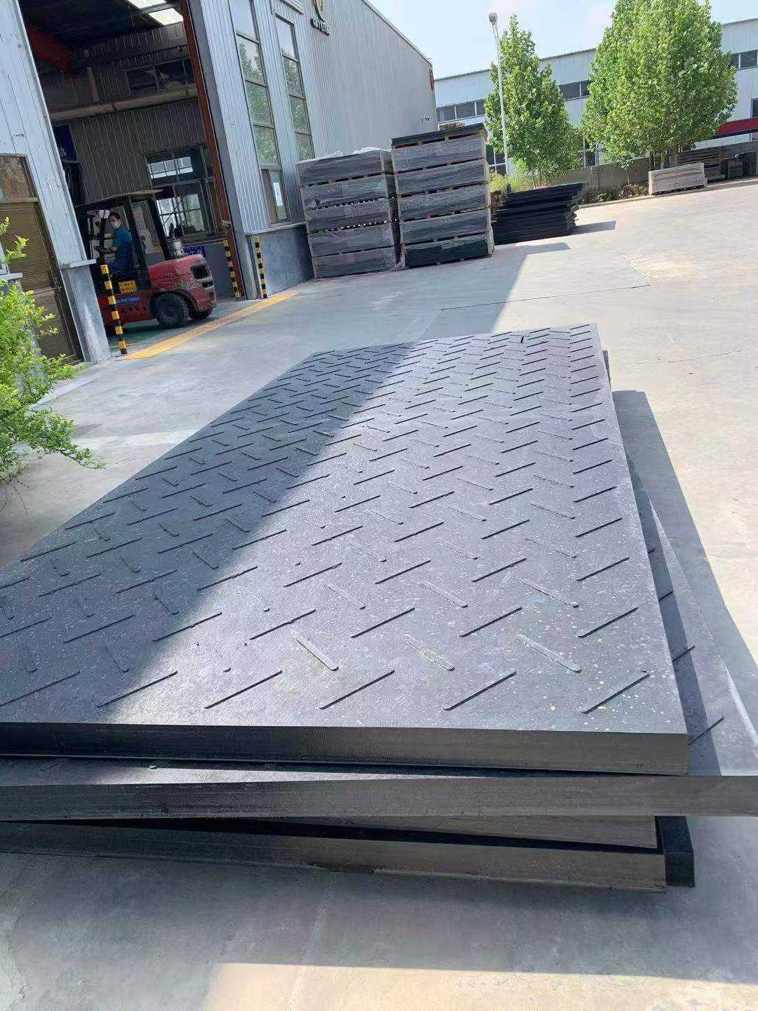 Dezhou Qiyuan Plastics Co., Ltd – matriz de metal 2