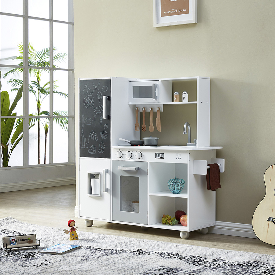 Toy kitchen