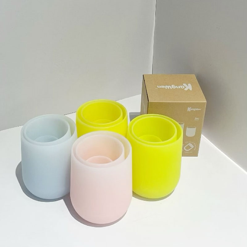 Silicone cup set