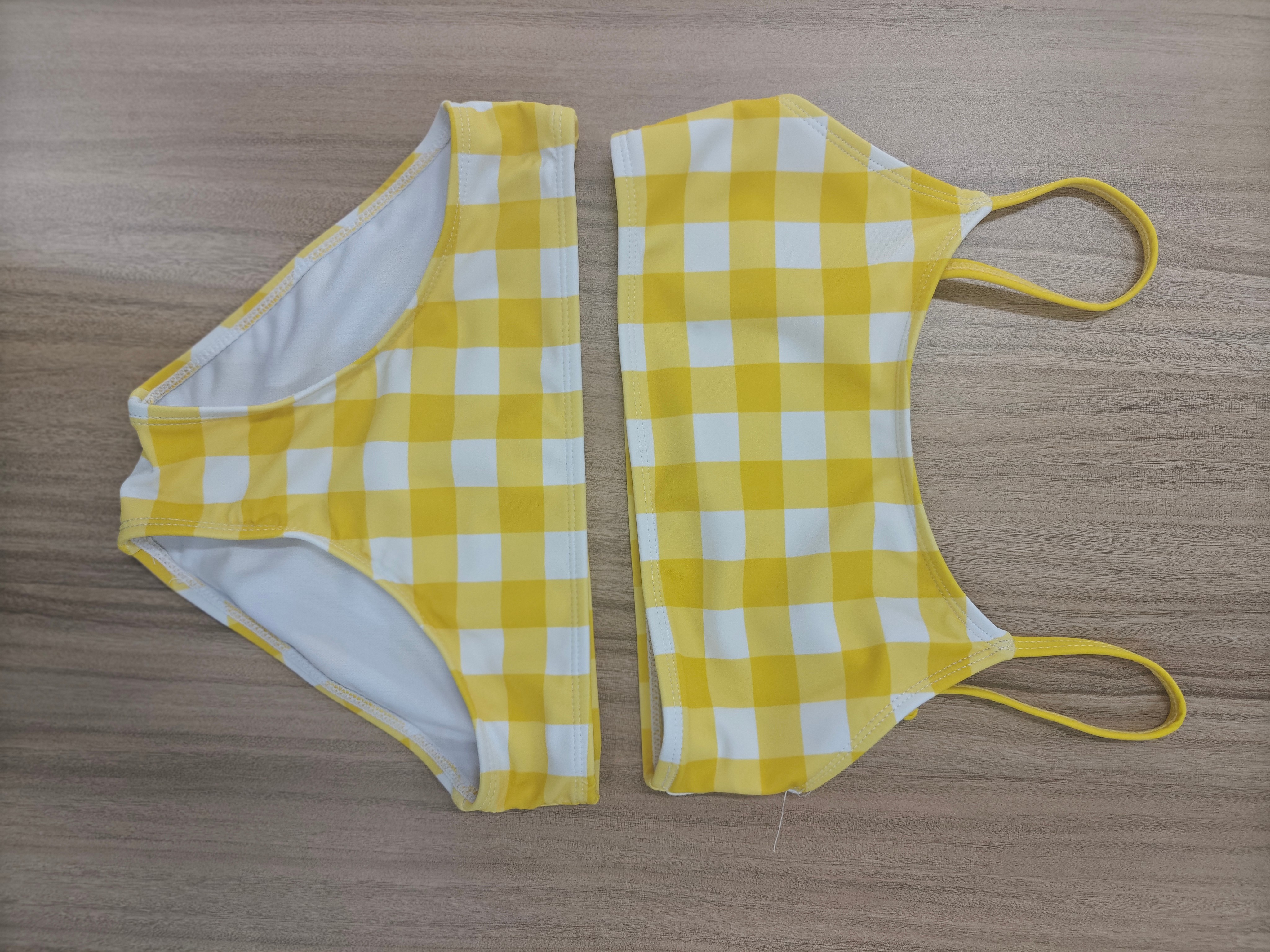 Girls' swimsuits split