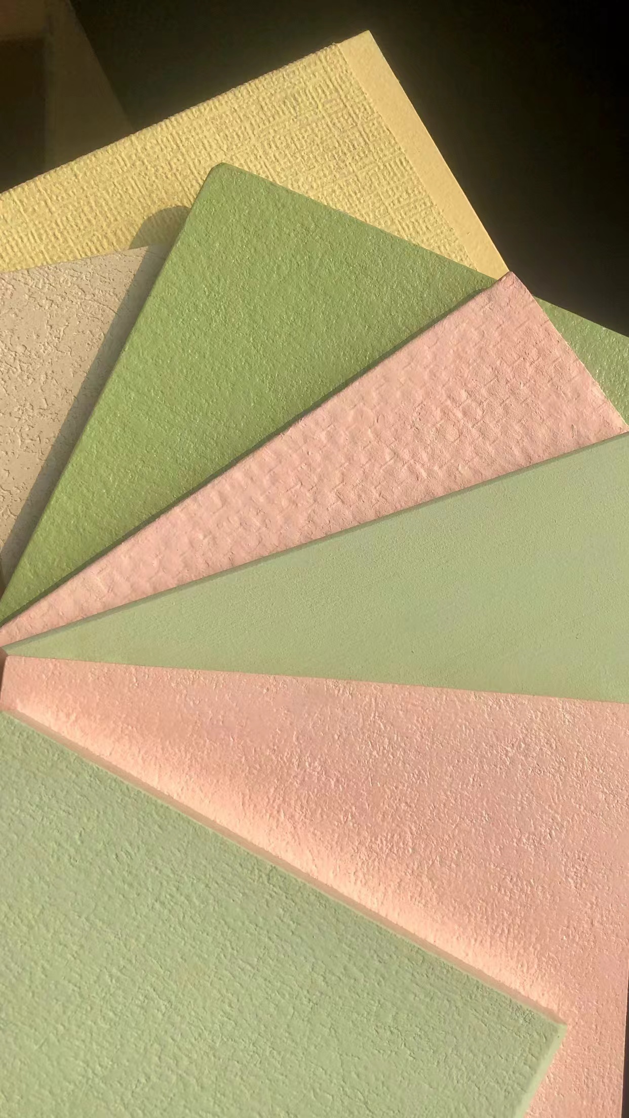Decorative plates