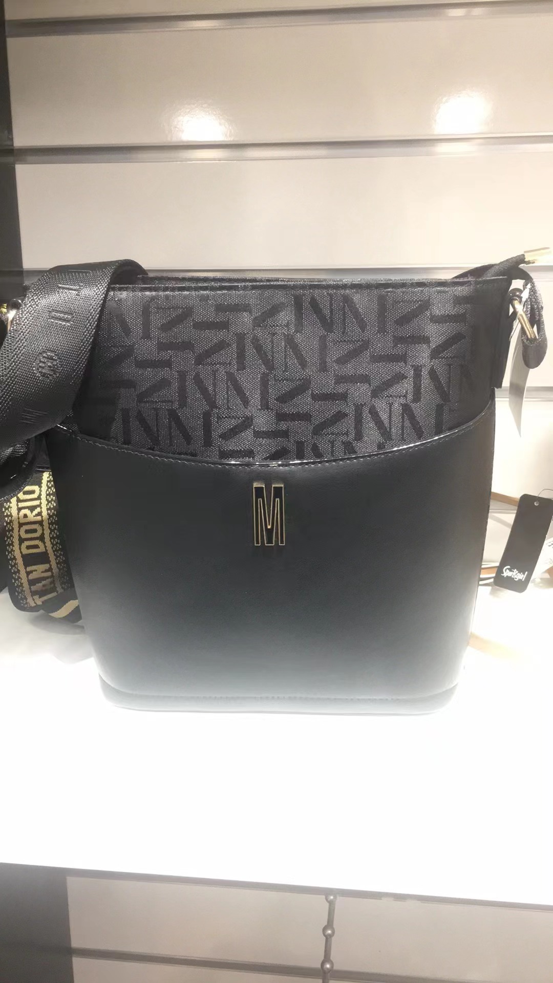 Guangzhou Hecda Fashion Leather Co., LTD – vestido de noche 3