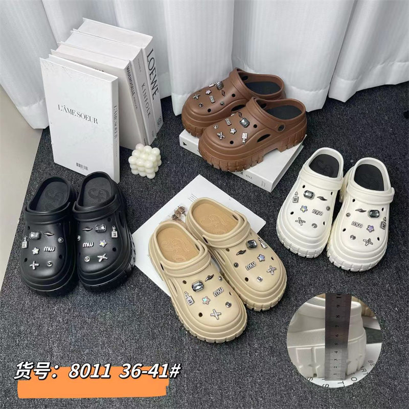 Eva Sandals