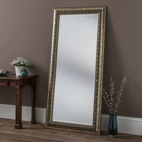 Decorative mirror