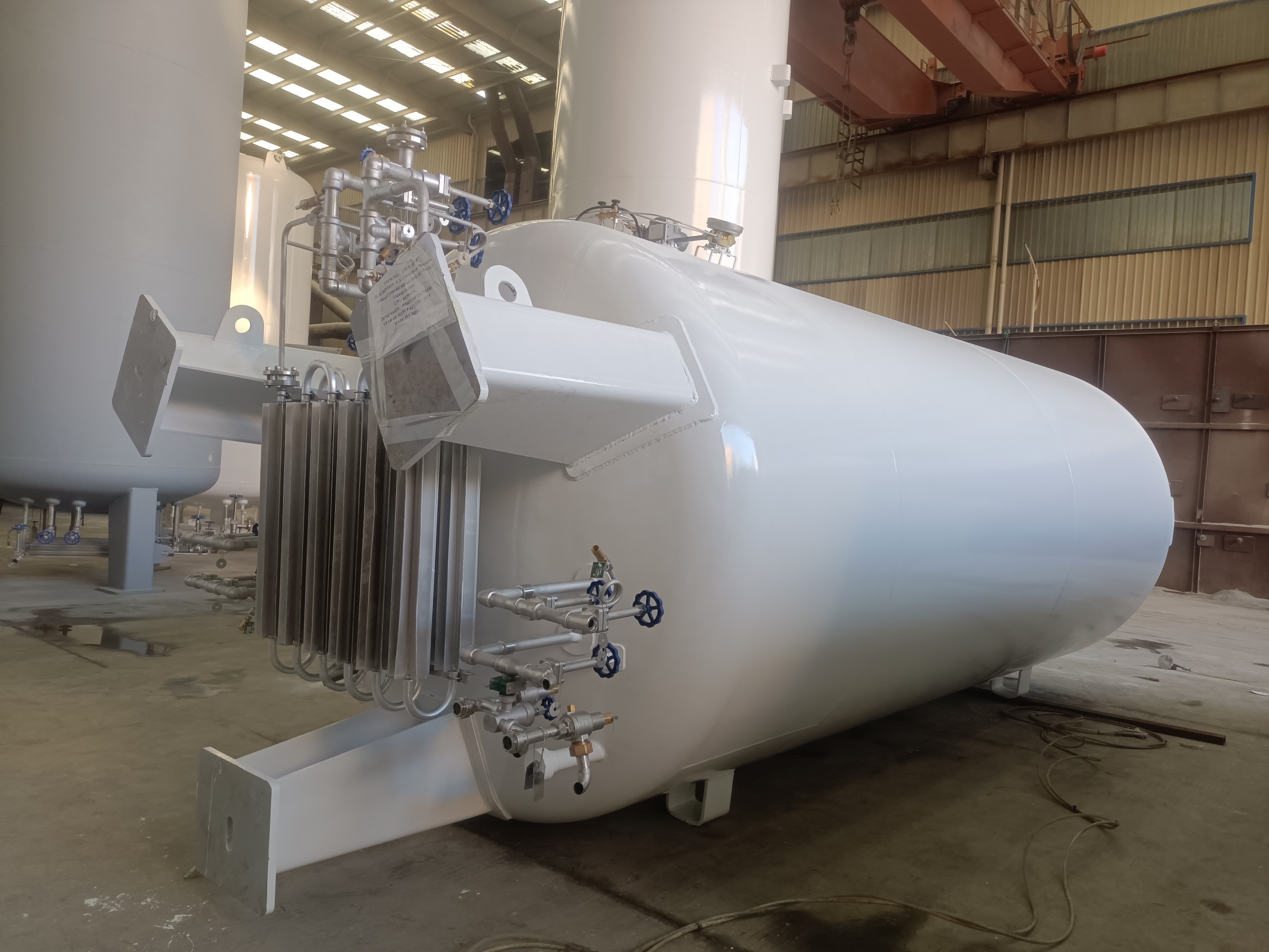 Cryogenic liquid storage tanks, industrial perlite insulated pressure vessel