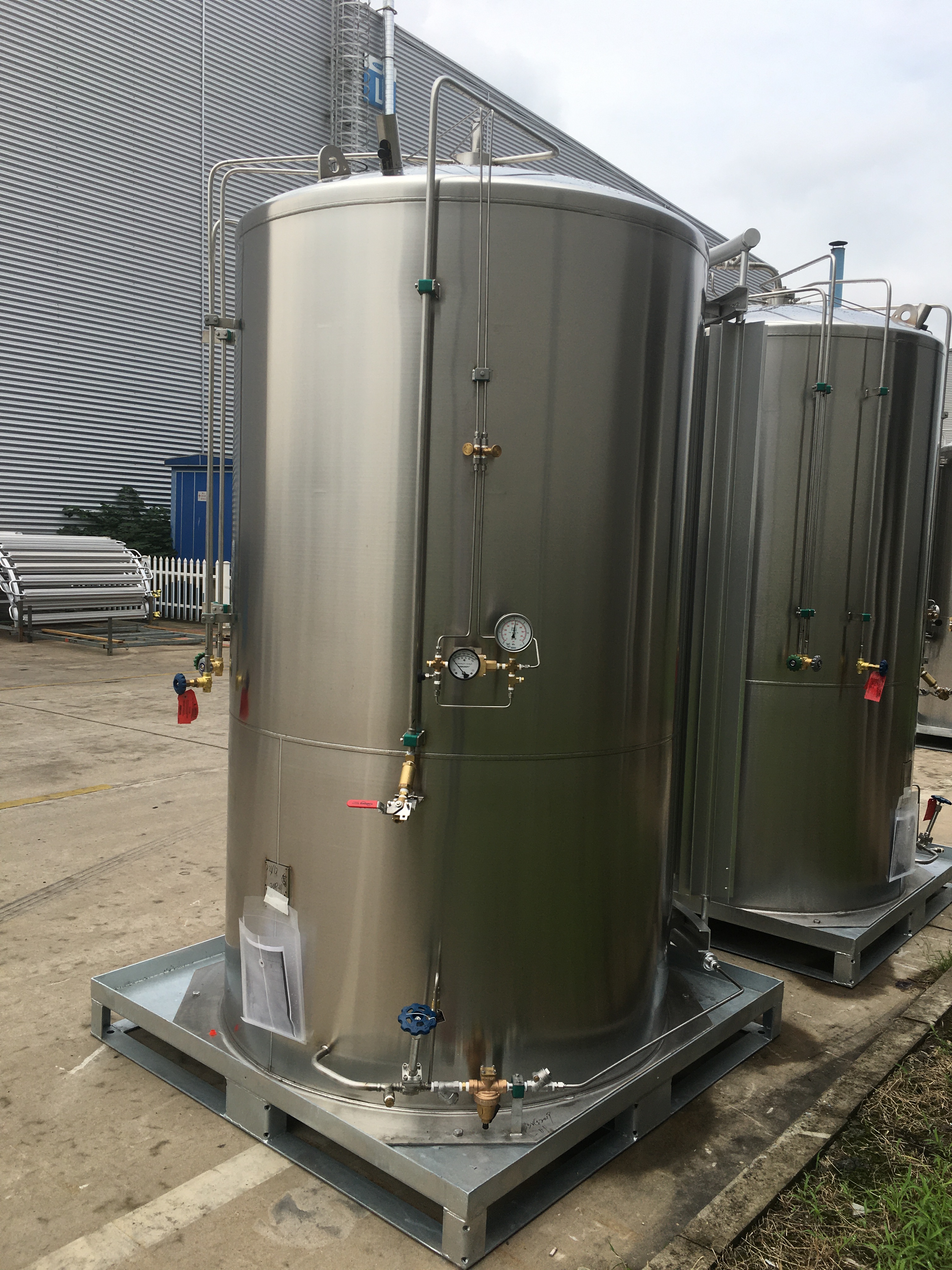 Stainless steel Micro Bulk Tank, vertical storage tank